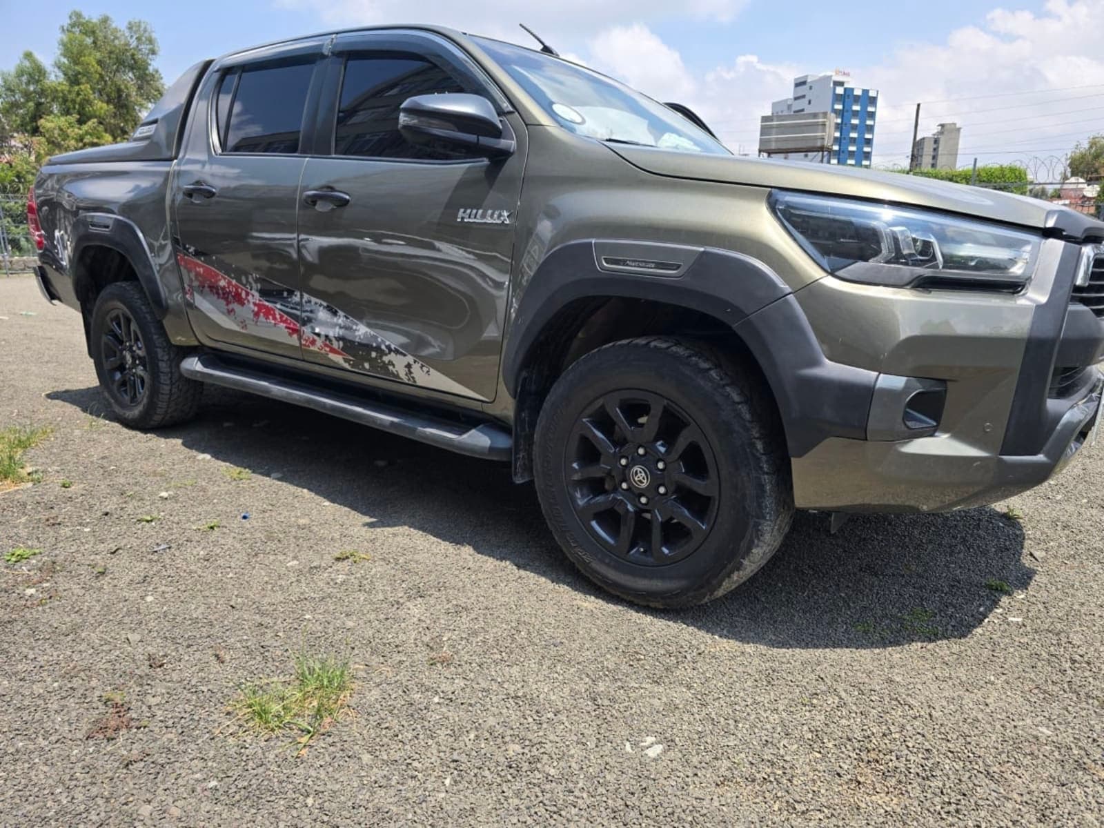 2022 Toyota Hilux Adventure — photo 2