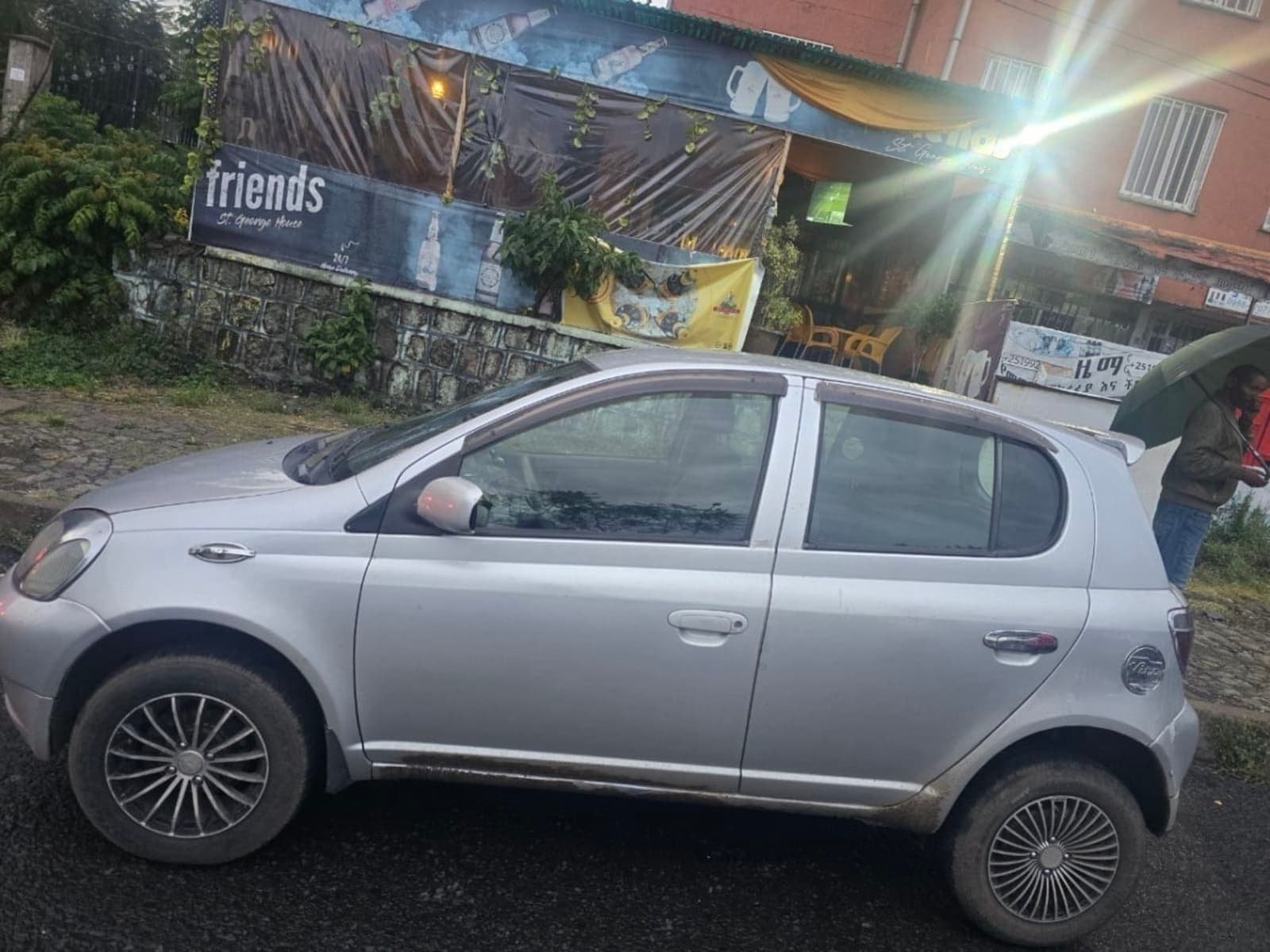 2001 Toyota Vitz