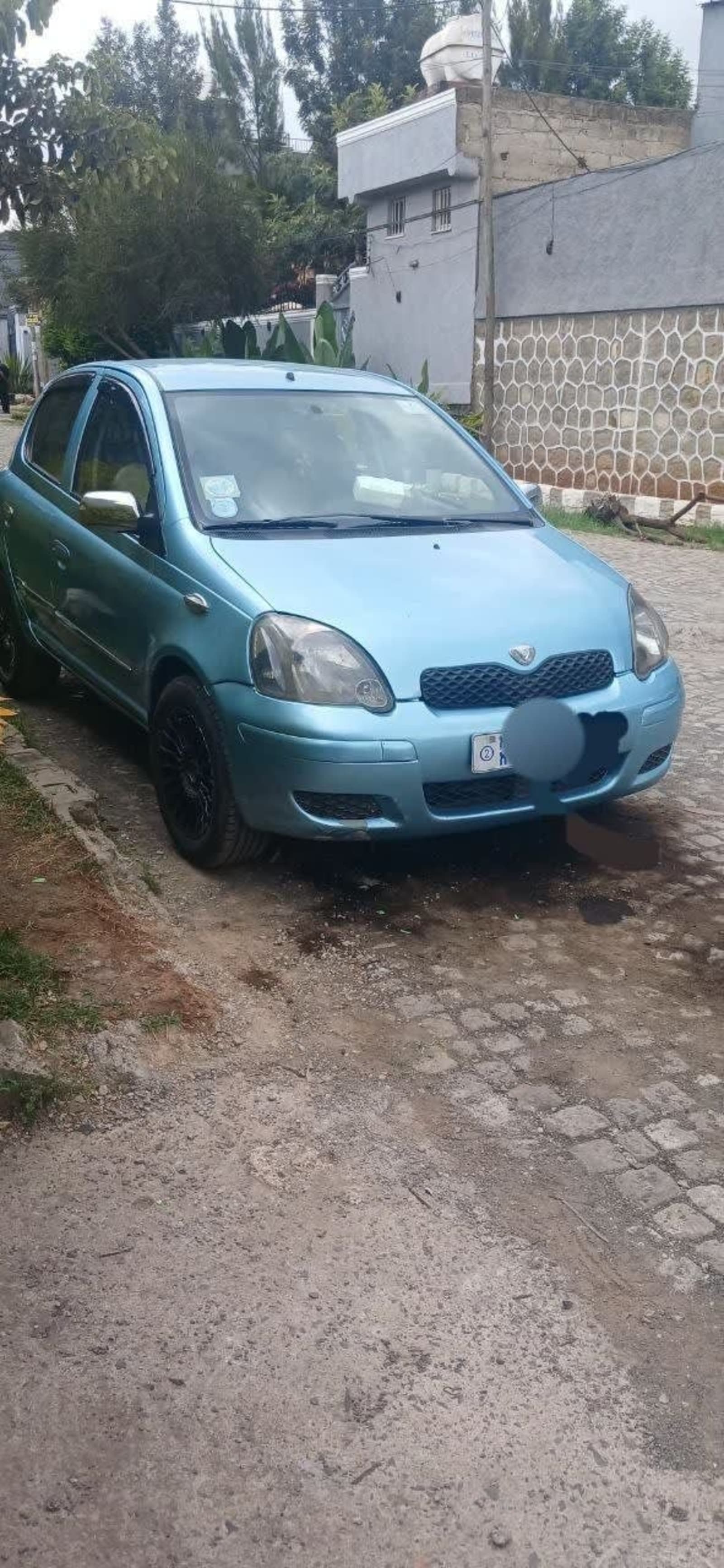 2003 Toyota Vitz