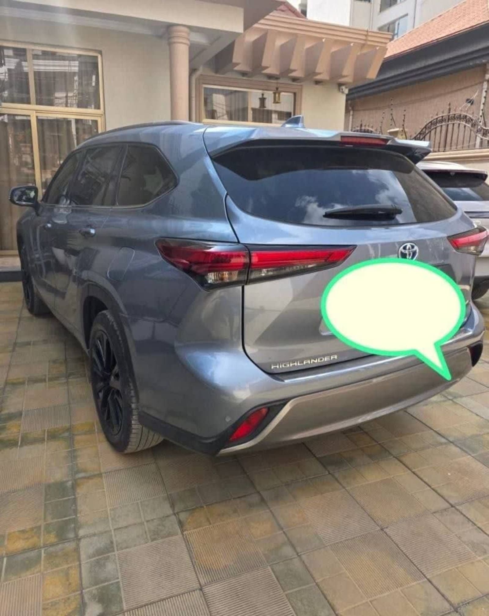 2024 Toyota Highlander Hybrid — photo 2