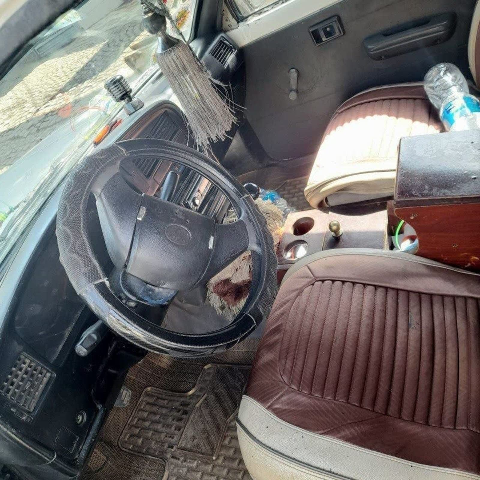 1996 Toyota Hilux pick up 4WD โ photo 2