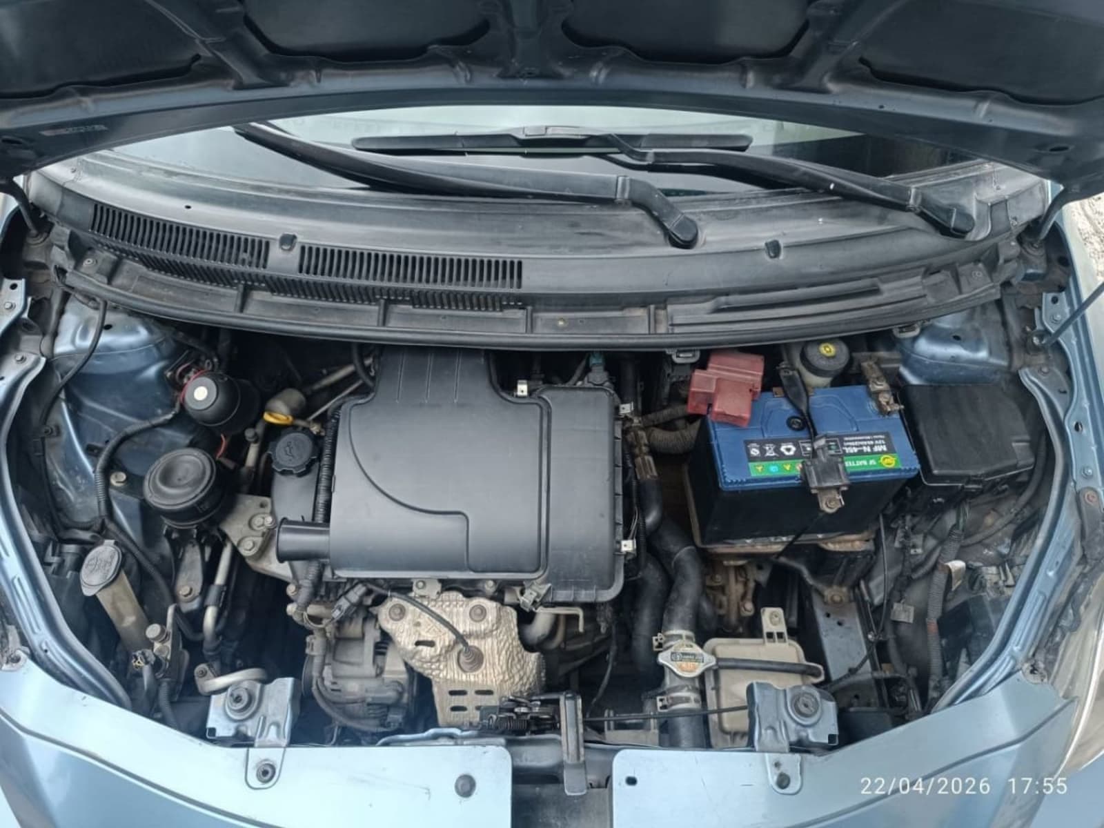 2010 Toyota Yaris Belta — photo 3