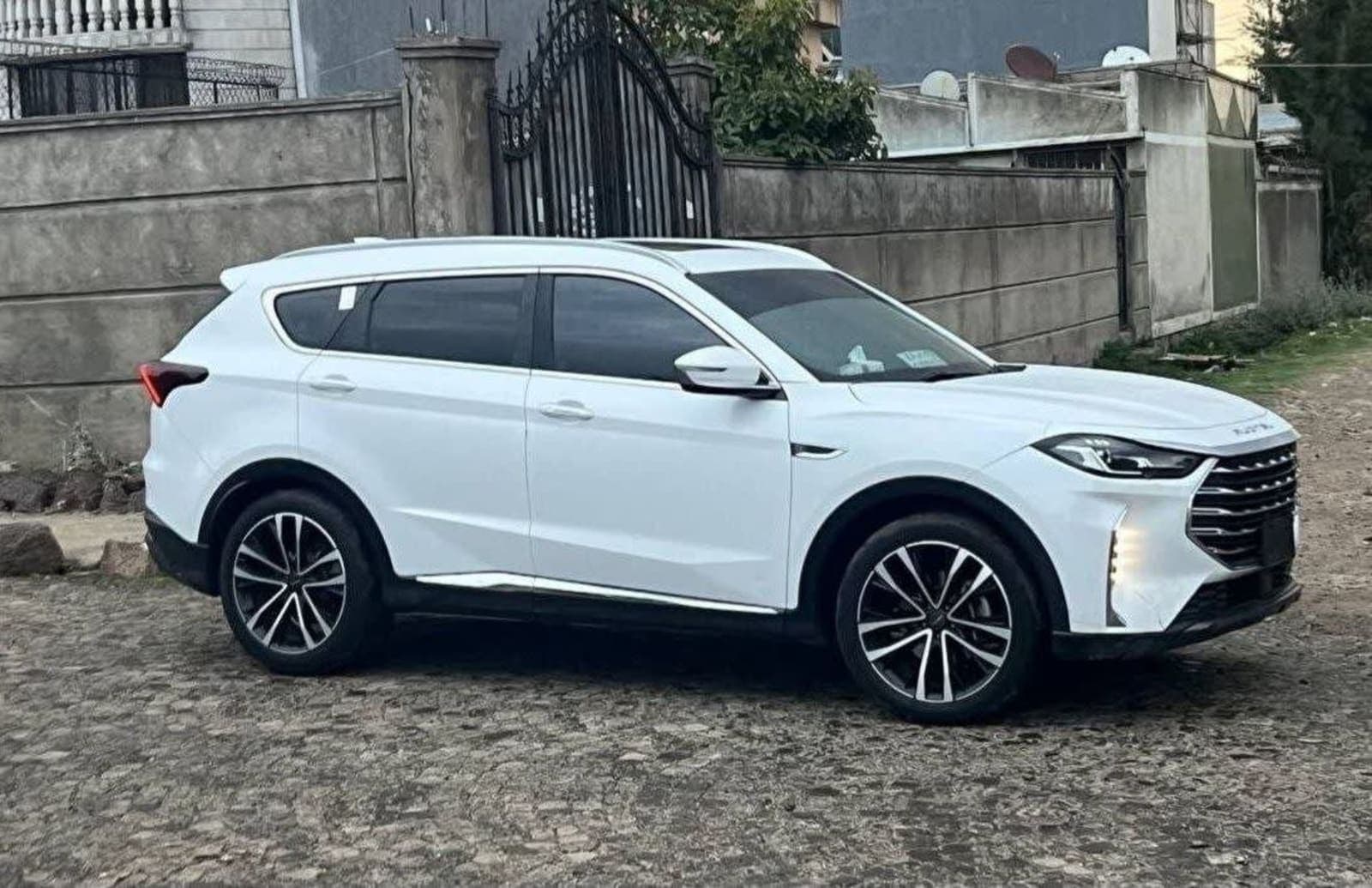 2023 JETOUR X70 Plus — photo 5