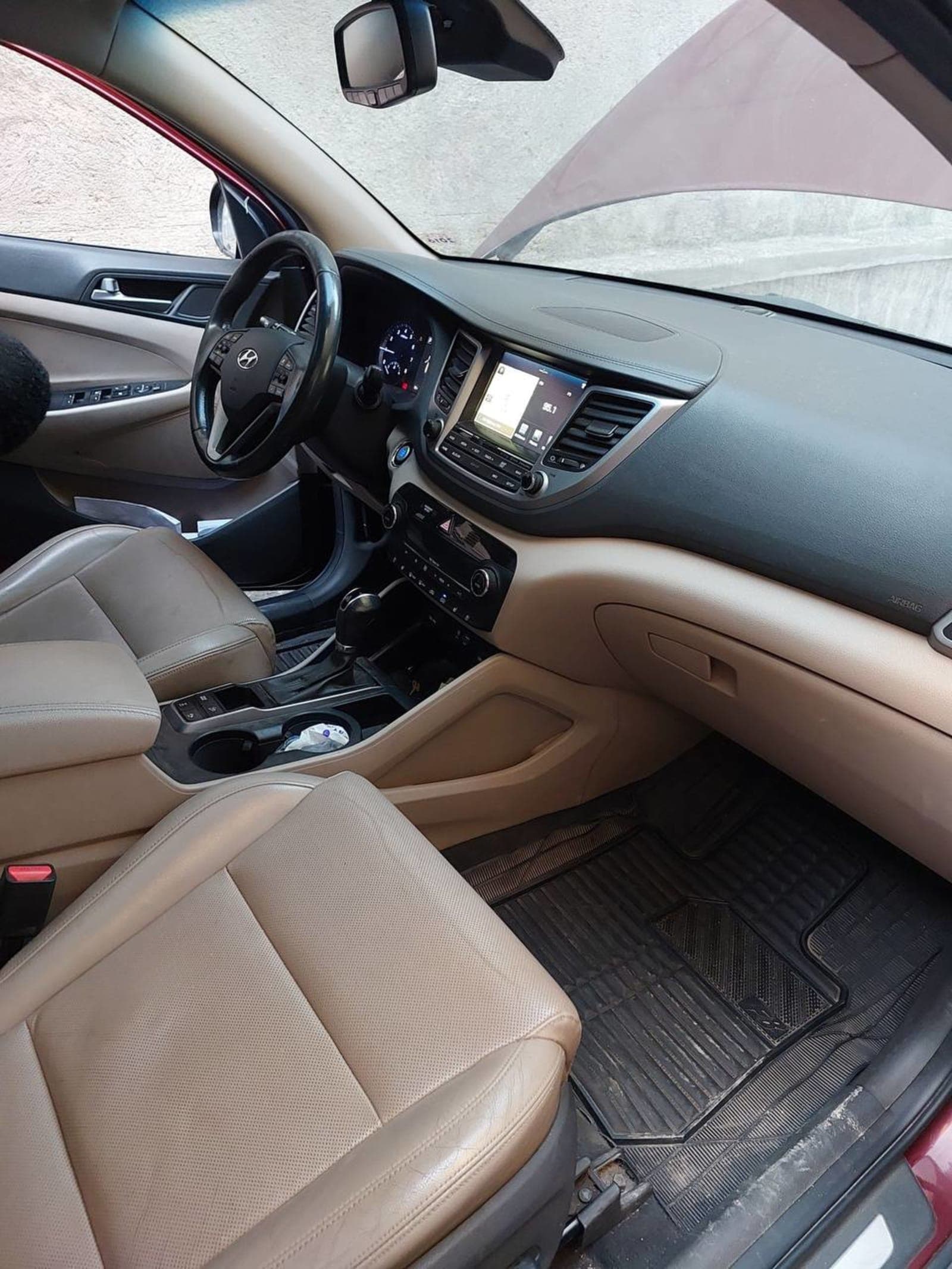 2017 Hyundai Tucson โ photo 2