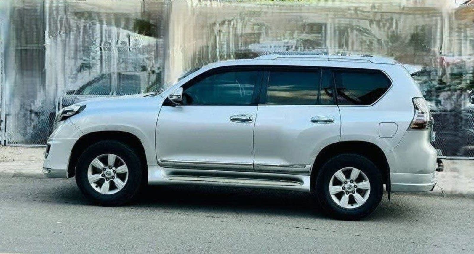 2016 Toyota Landcruiser Prado — photo 5
