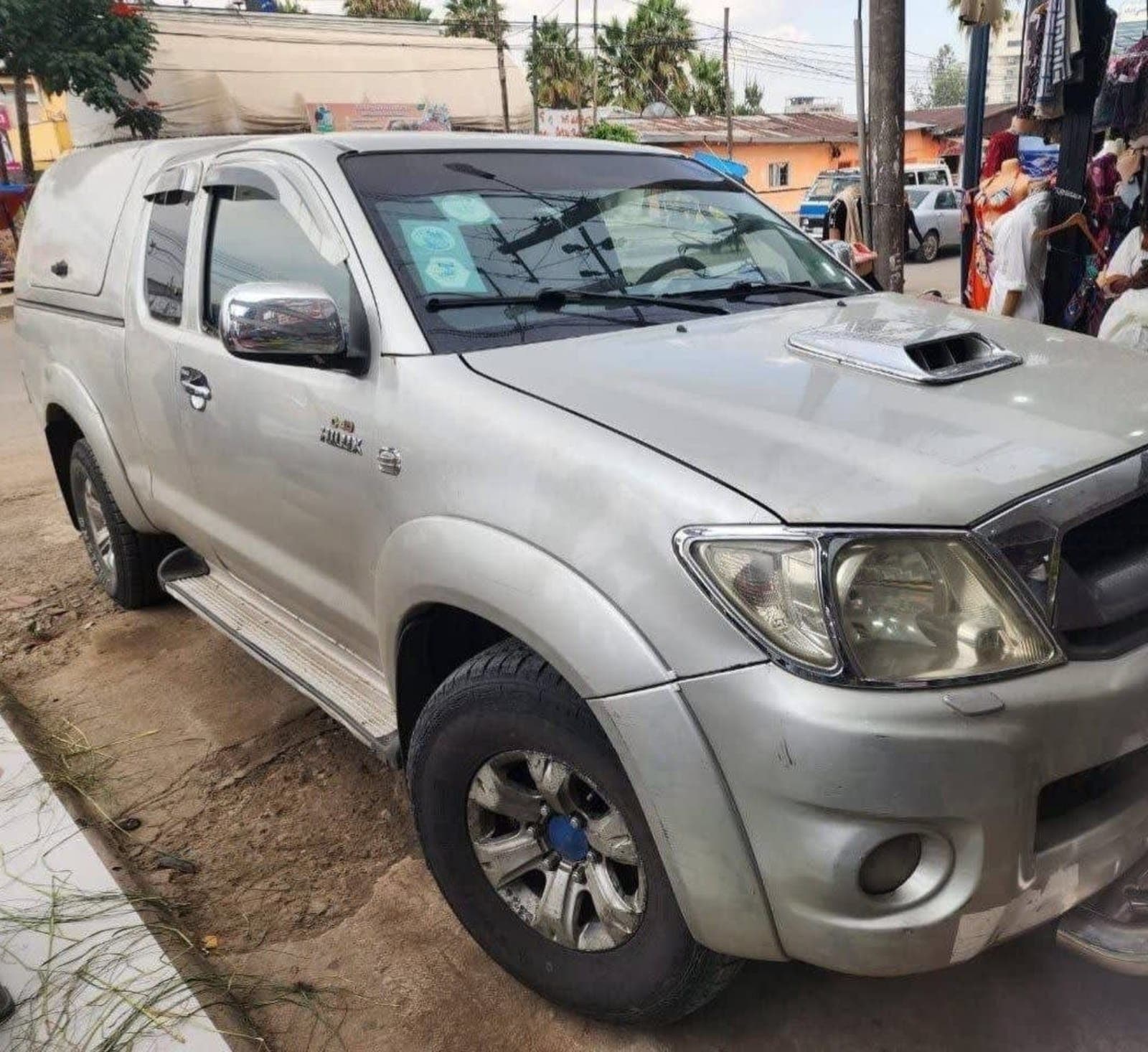 2010 Toyota Hilux — photo 5