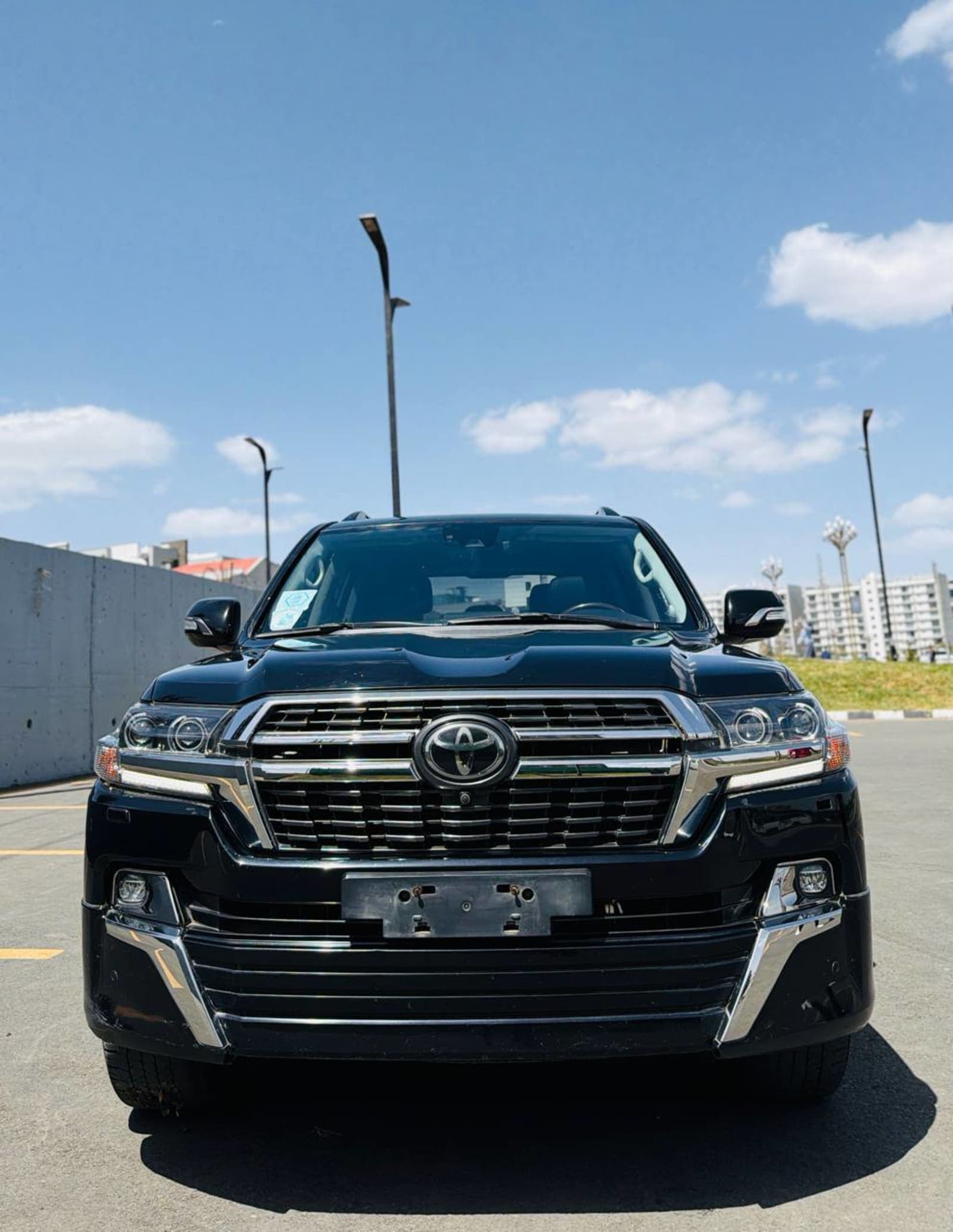 2020 Toyota Landcruiser — photo 2