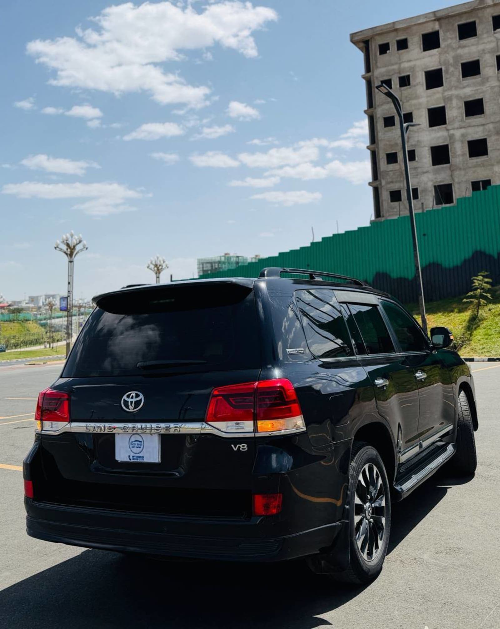 2020 Toyota Landcruiser — photo 2