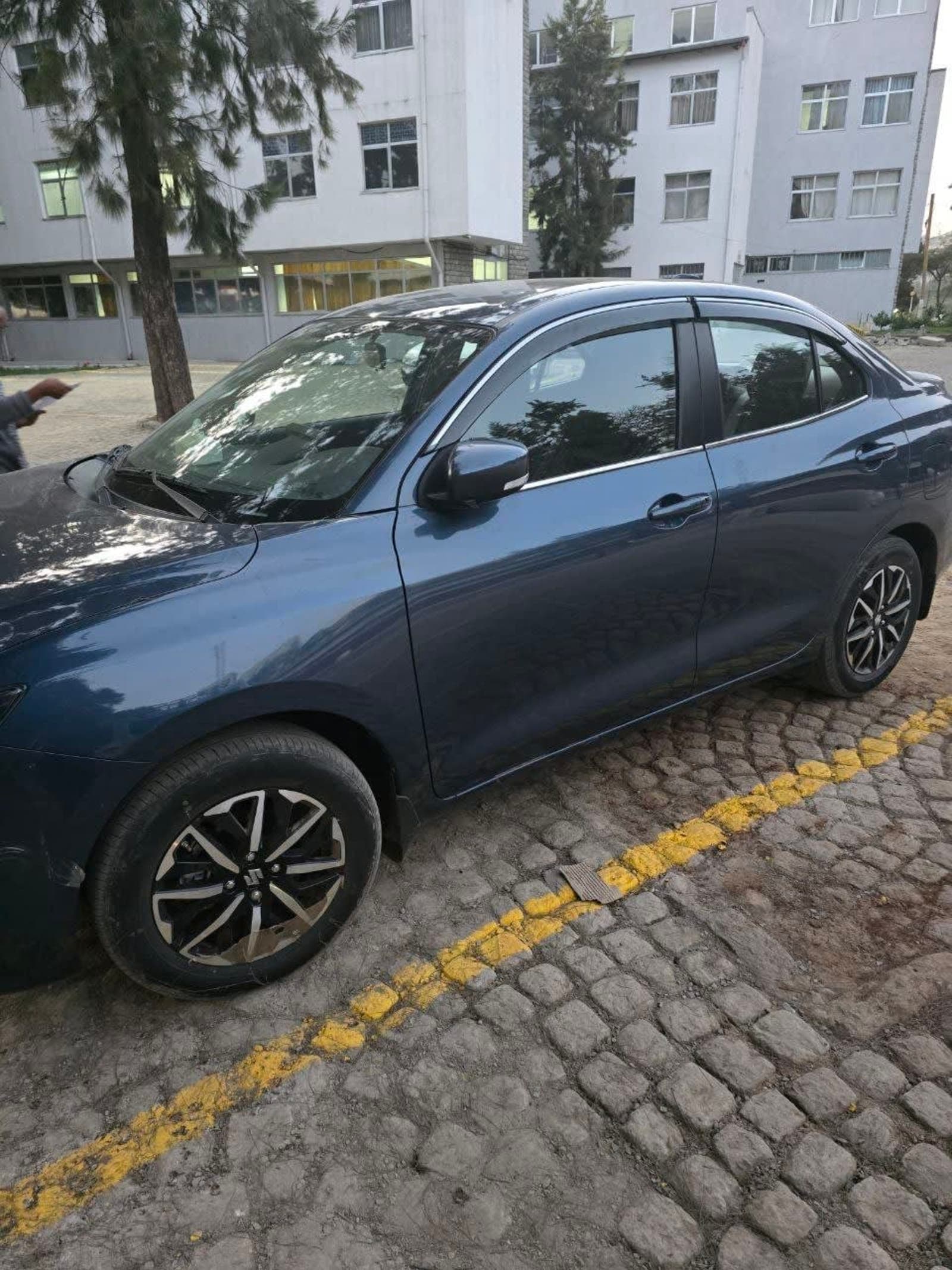 2025 Suzuki Dzire hybrid — photo 3