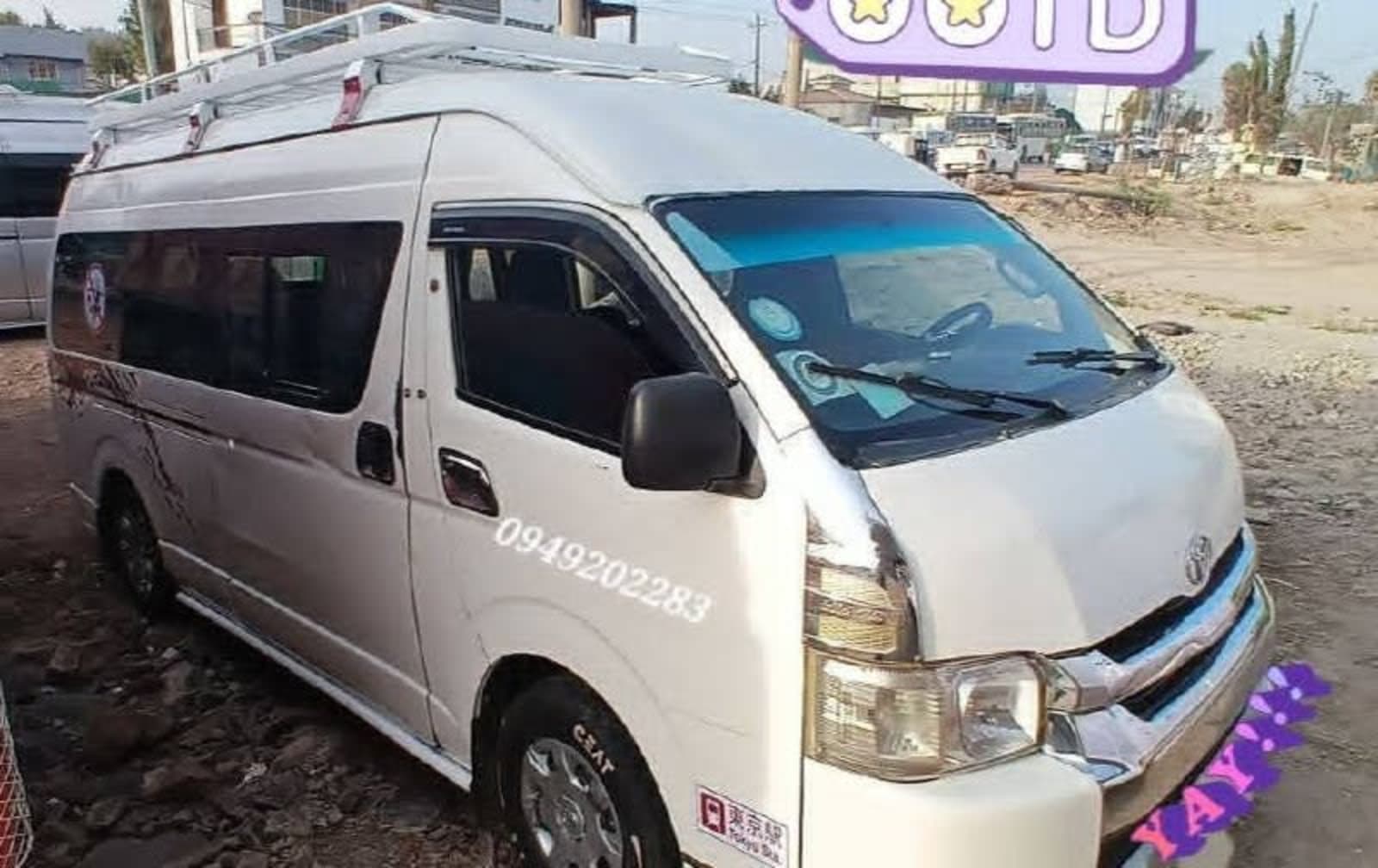 2014 Toyota Hiace — photo 7