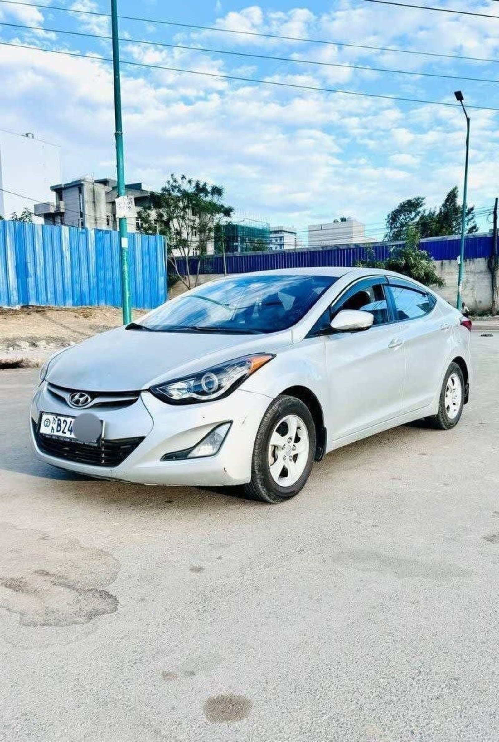 2015 Hyundai Elantra — photo 3