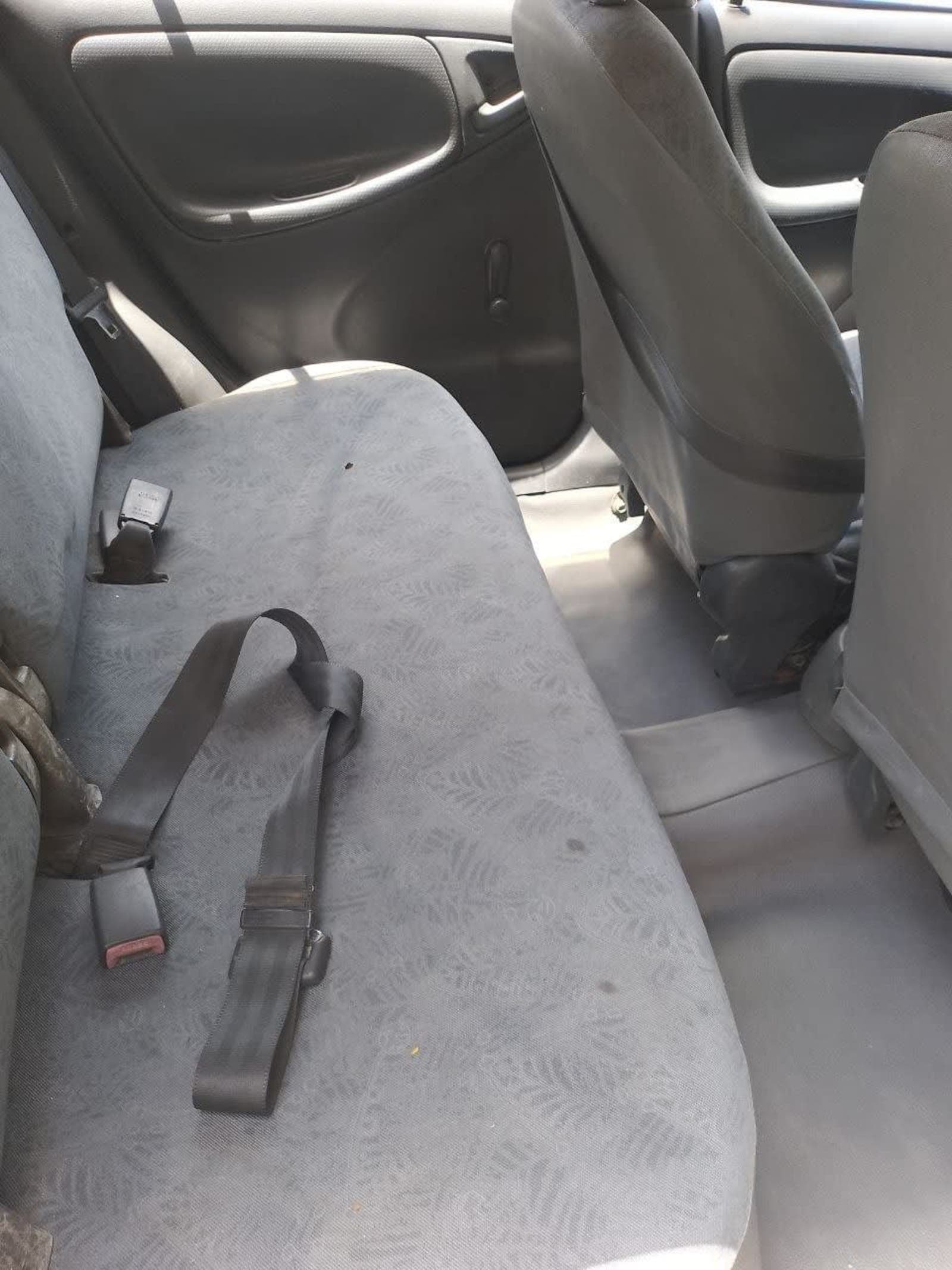 2001 Toyota Vitz
