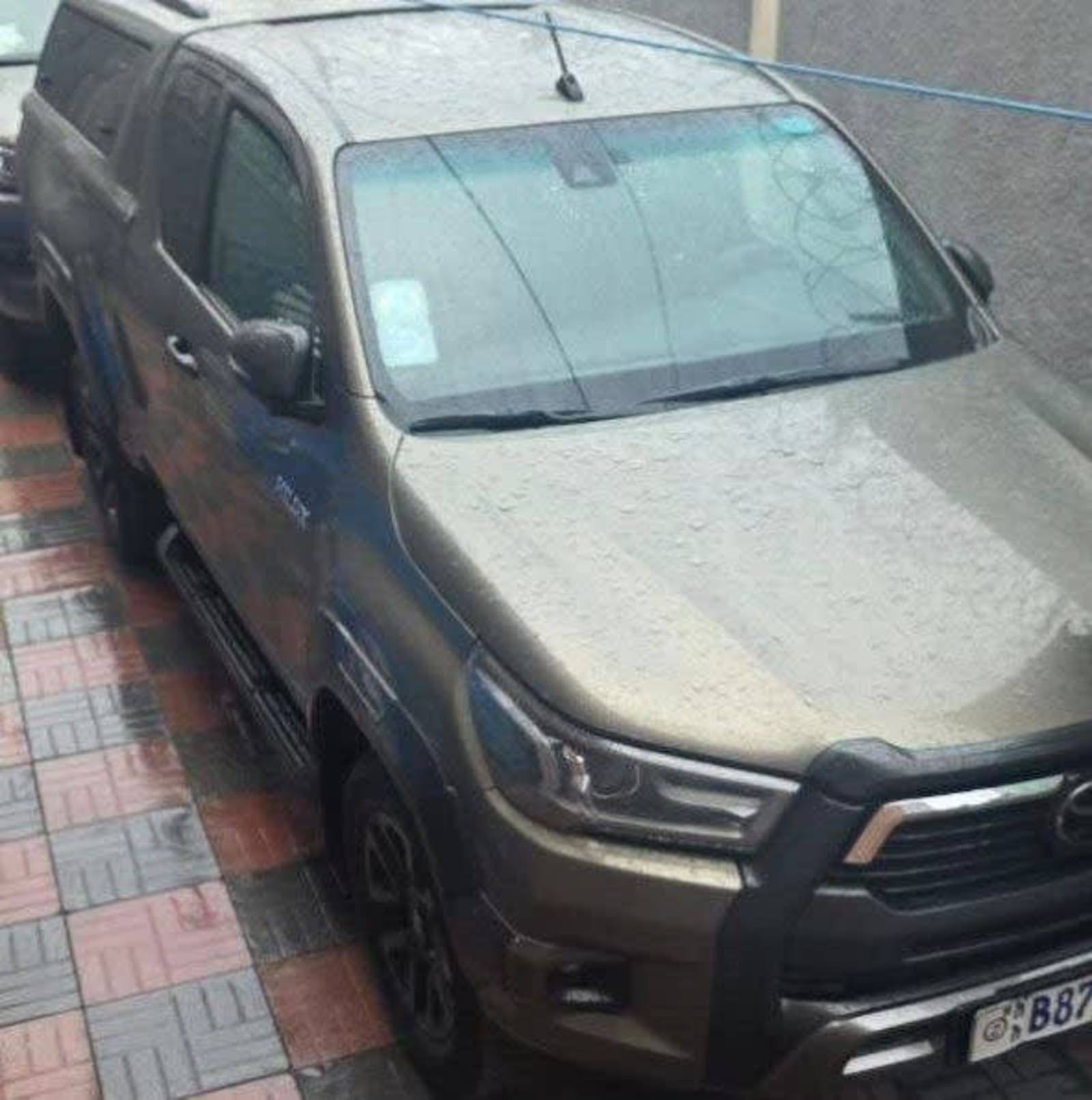 2021 Toyota Hilux Invincible X-Cab — photo 4