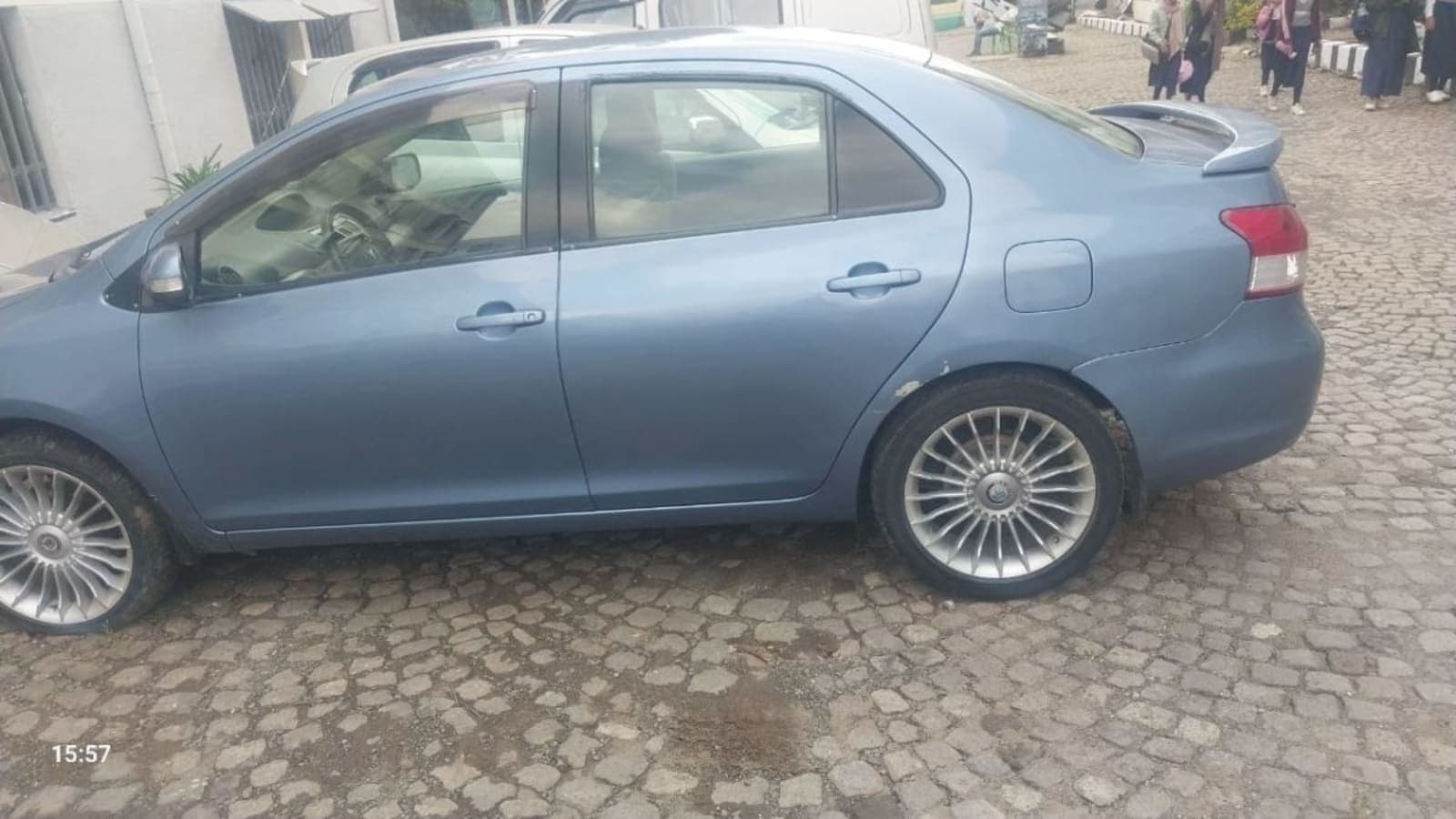 2010 Toyota Yaris Belta — photo 4