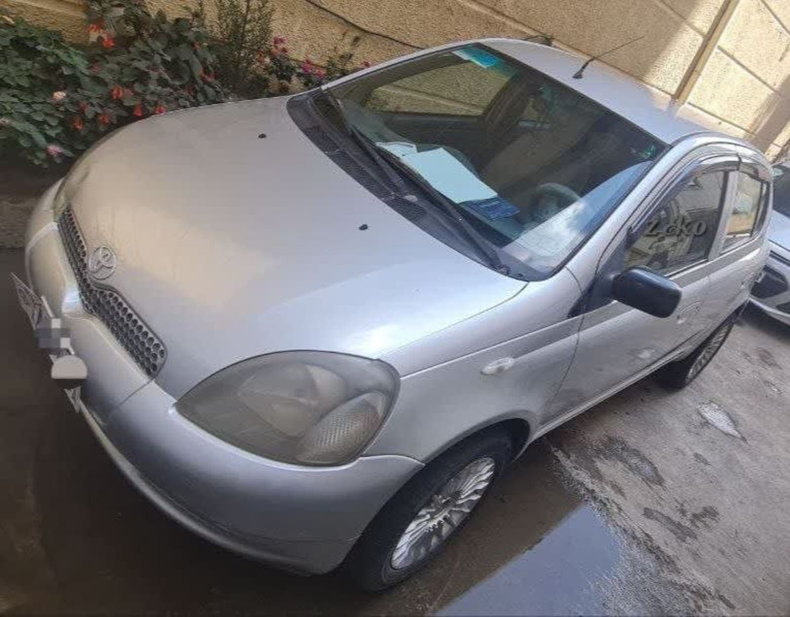 2000 Toyota Vitz Yaris — photo 3