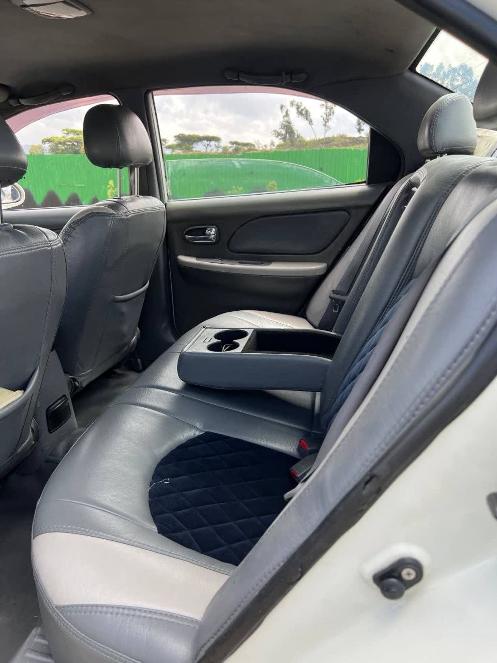 2001 Hyundai Sonata — photo 6