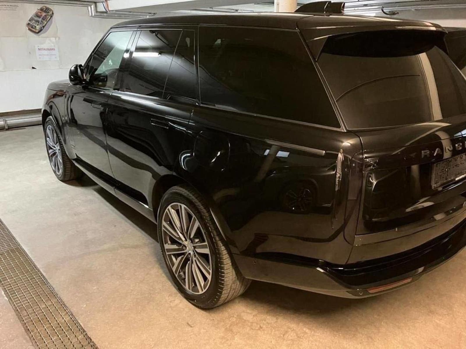 2025 Land Rover Range Rover Autobiography