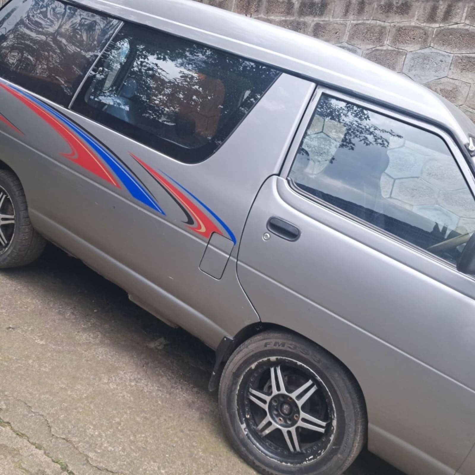 1998 Toyota Townace โ photo 3