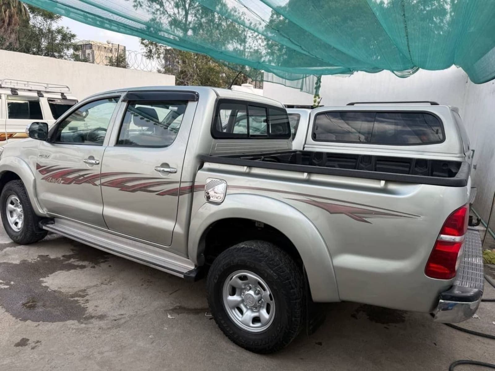 2014 Toyota Hilux Vigo — photo 8