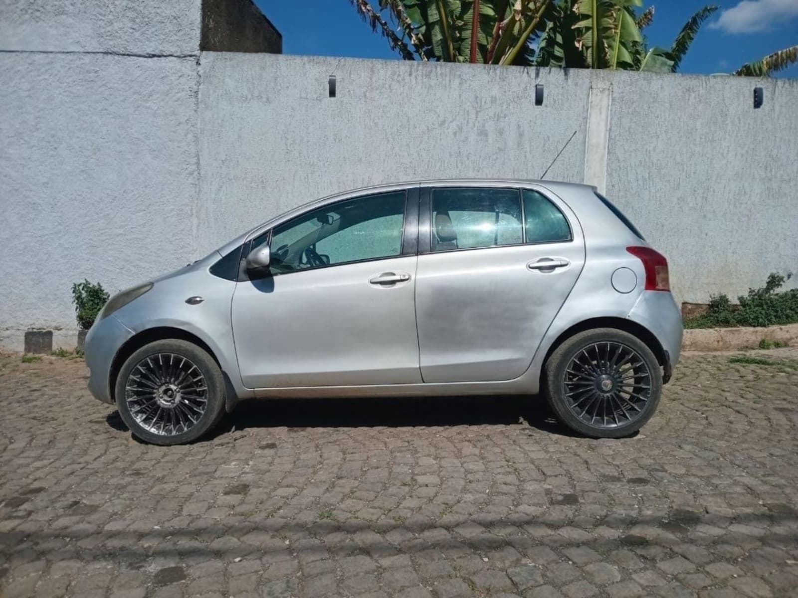 2006 Toyota Yaris compact — photo 3