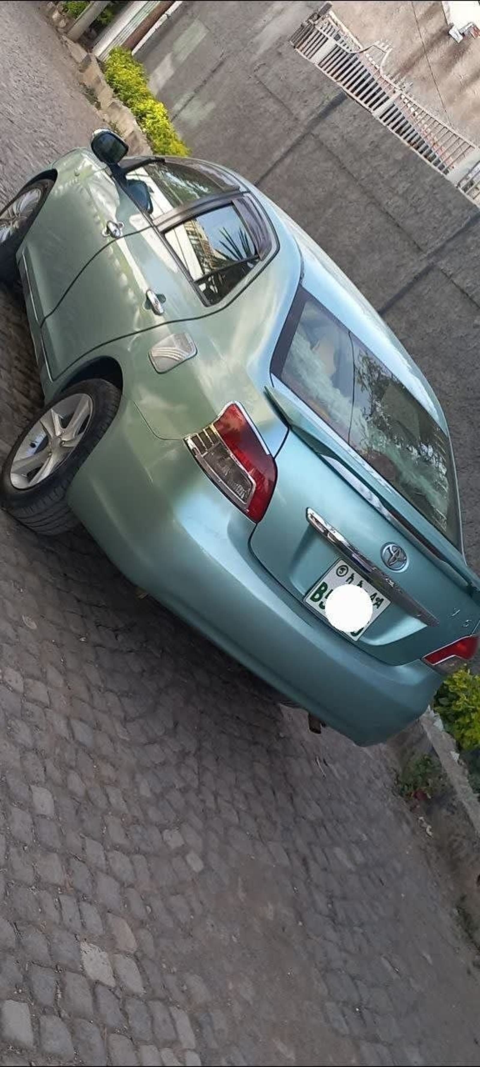 2008 Toyota Belta โ photo 3