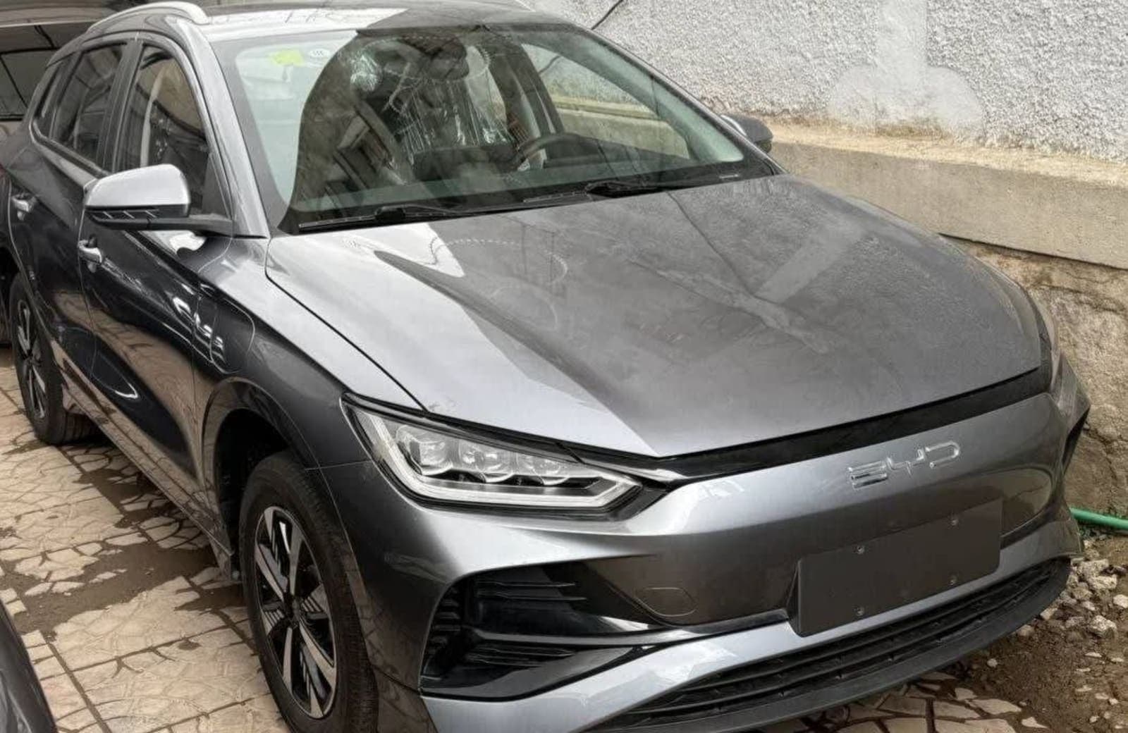 2025 BYD E2 — photo 4