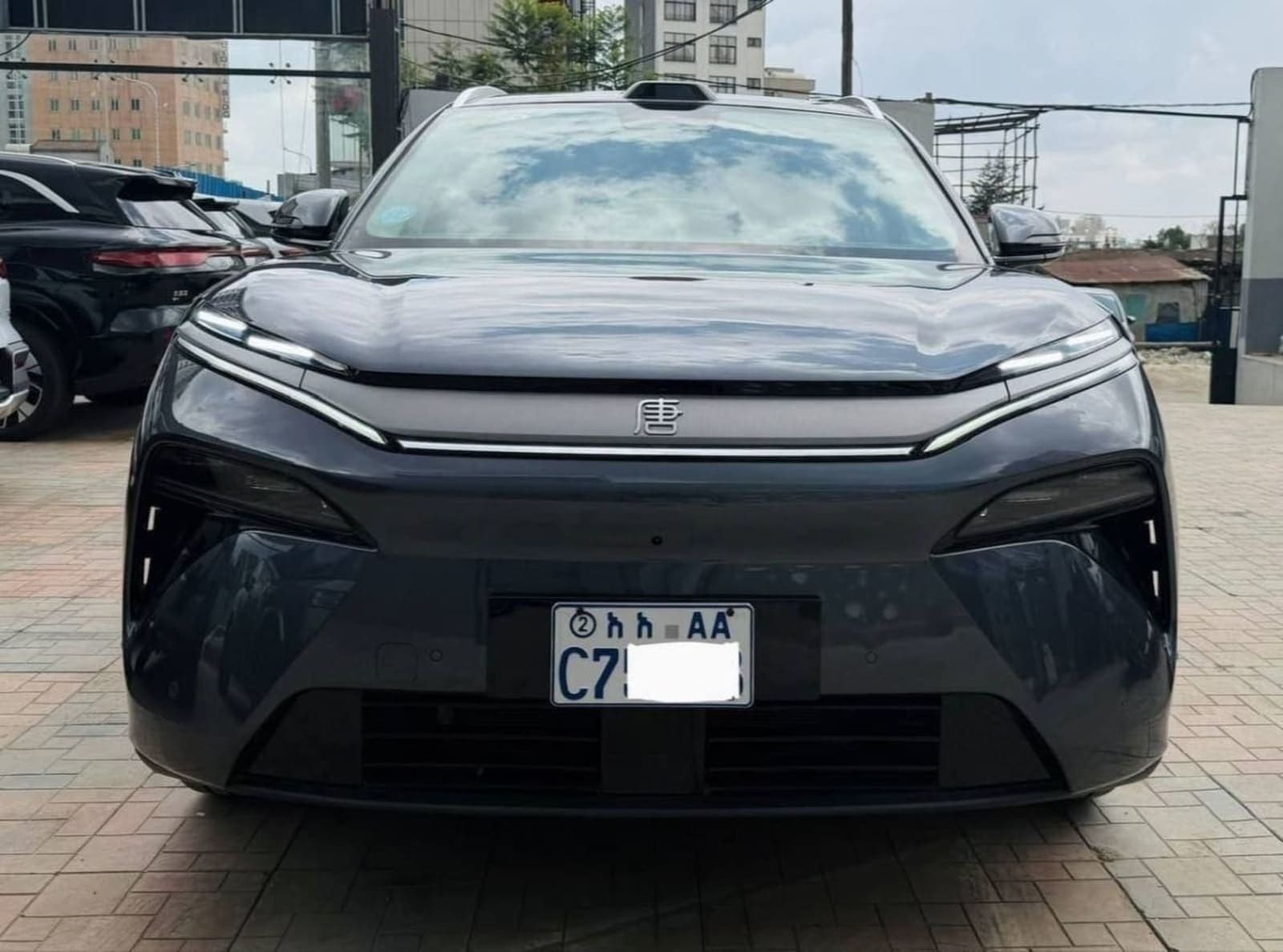 2025 BYD Tang L — photo 2