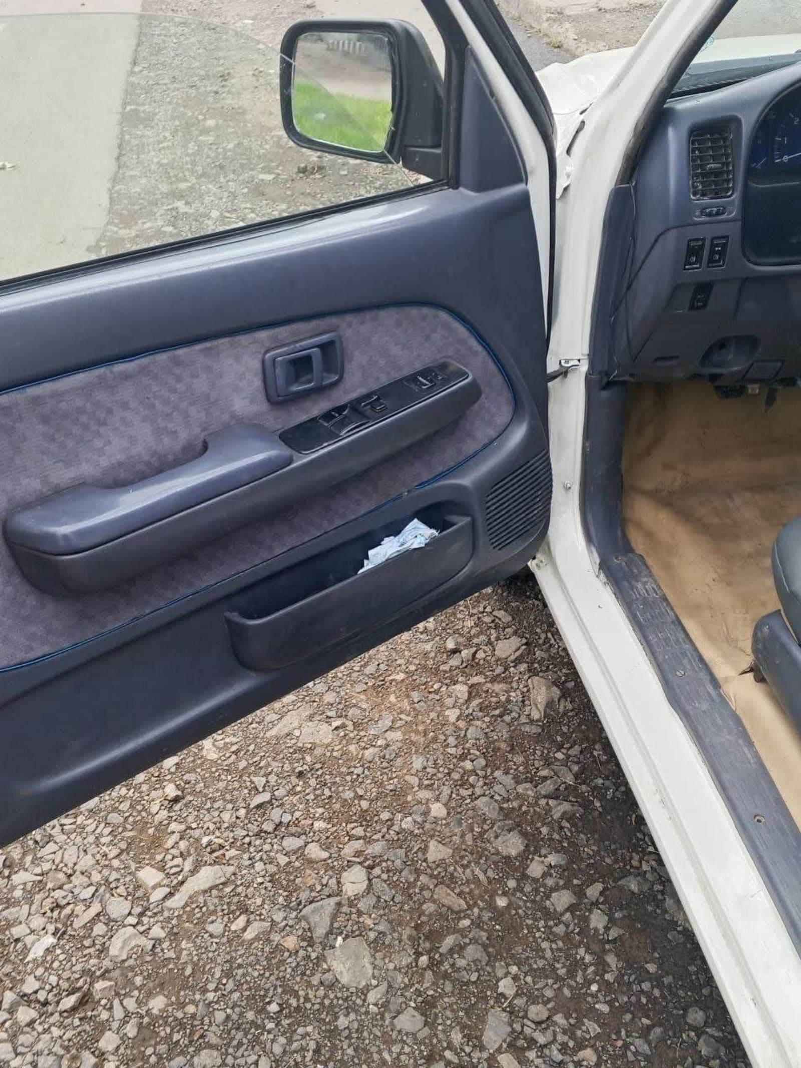 2002 Toyota D4D — photo 2