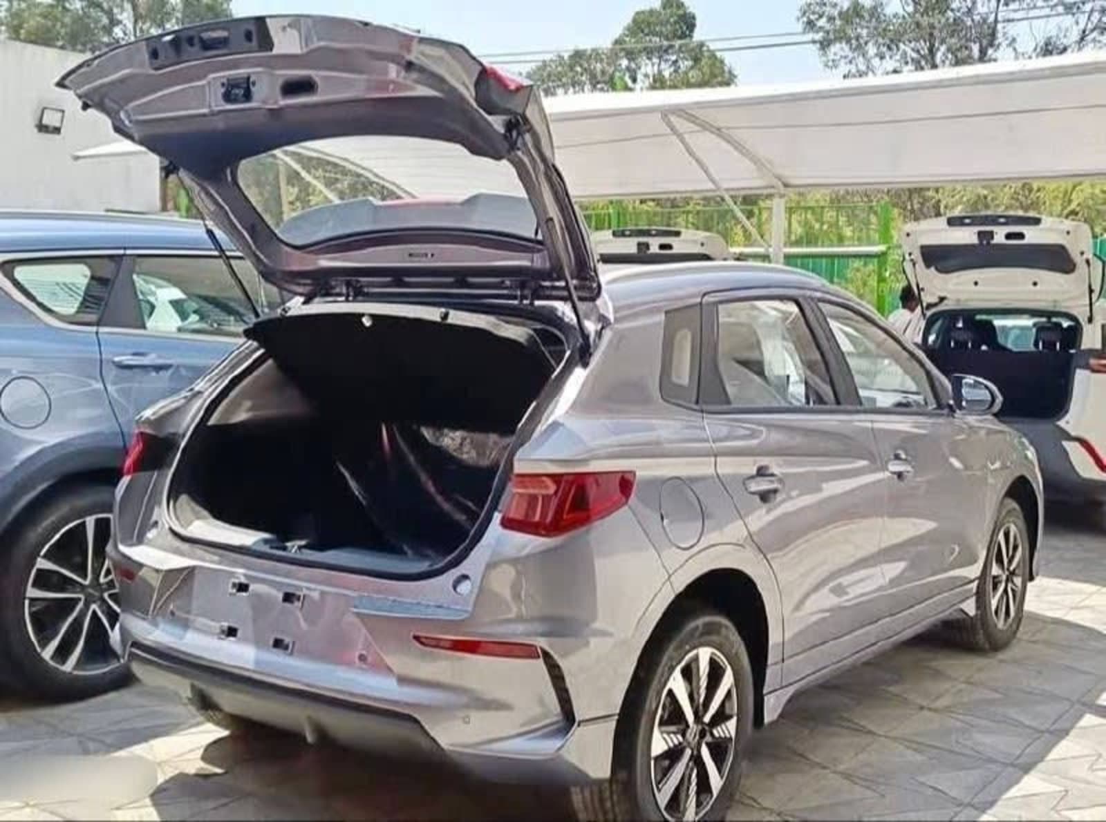 2025 BYD e2 — photo 3