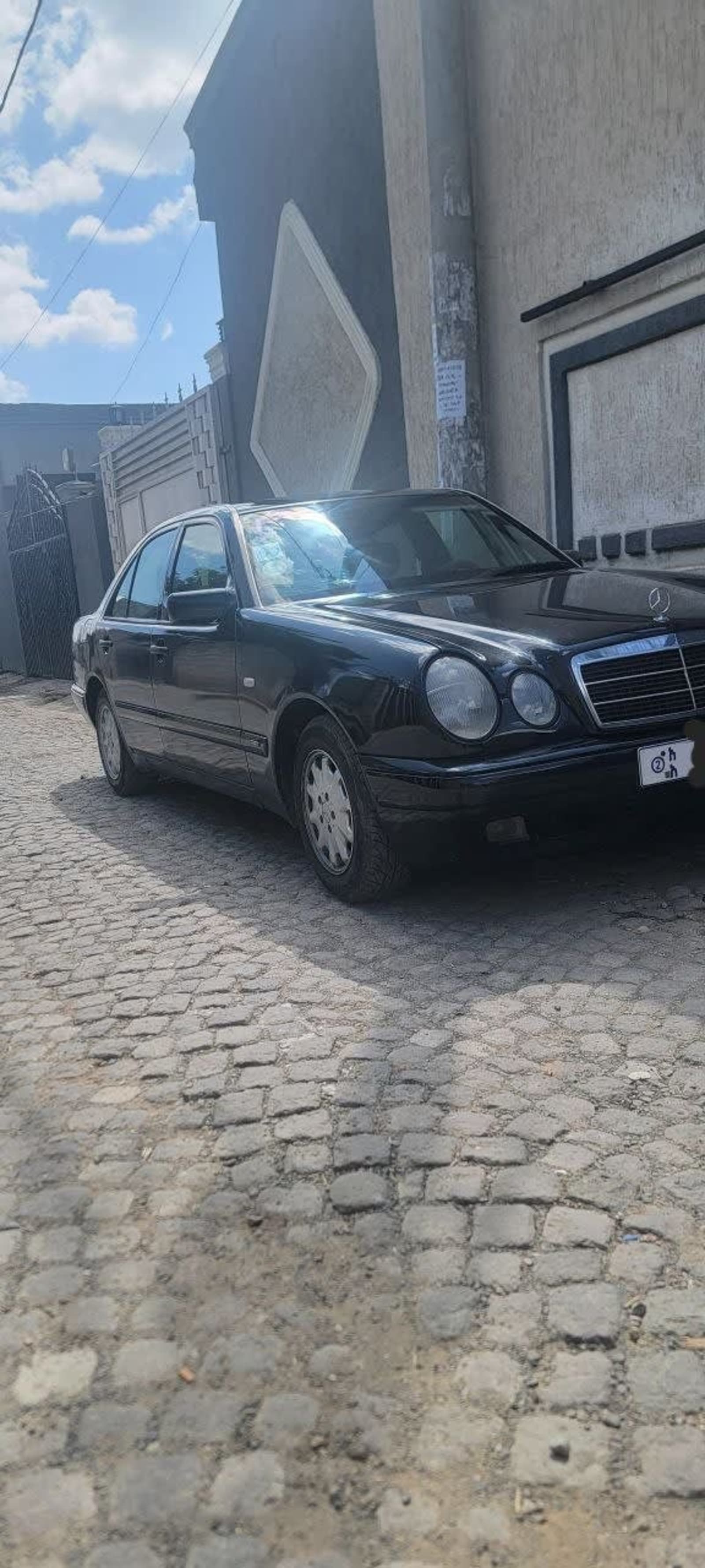 1997 MERCEDES Smiling — photo 5