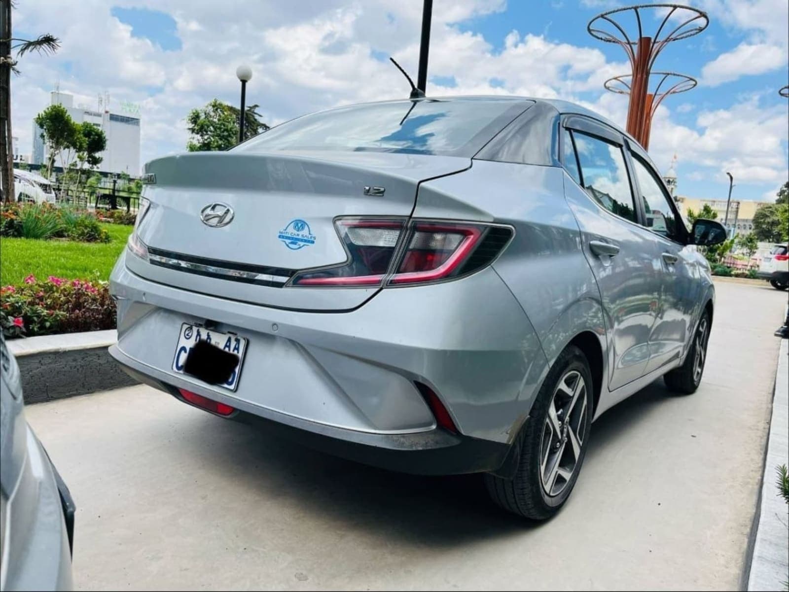 2022 Hyundai Grand i10 — photo 2