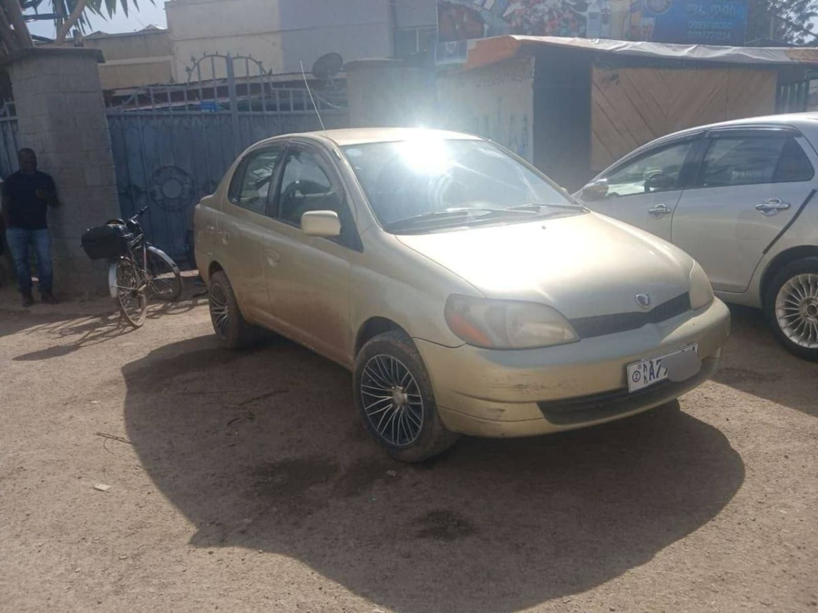 2001 Toyota Platz — photo 5
