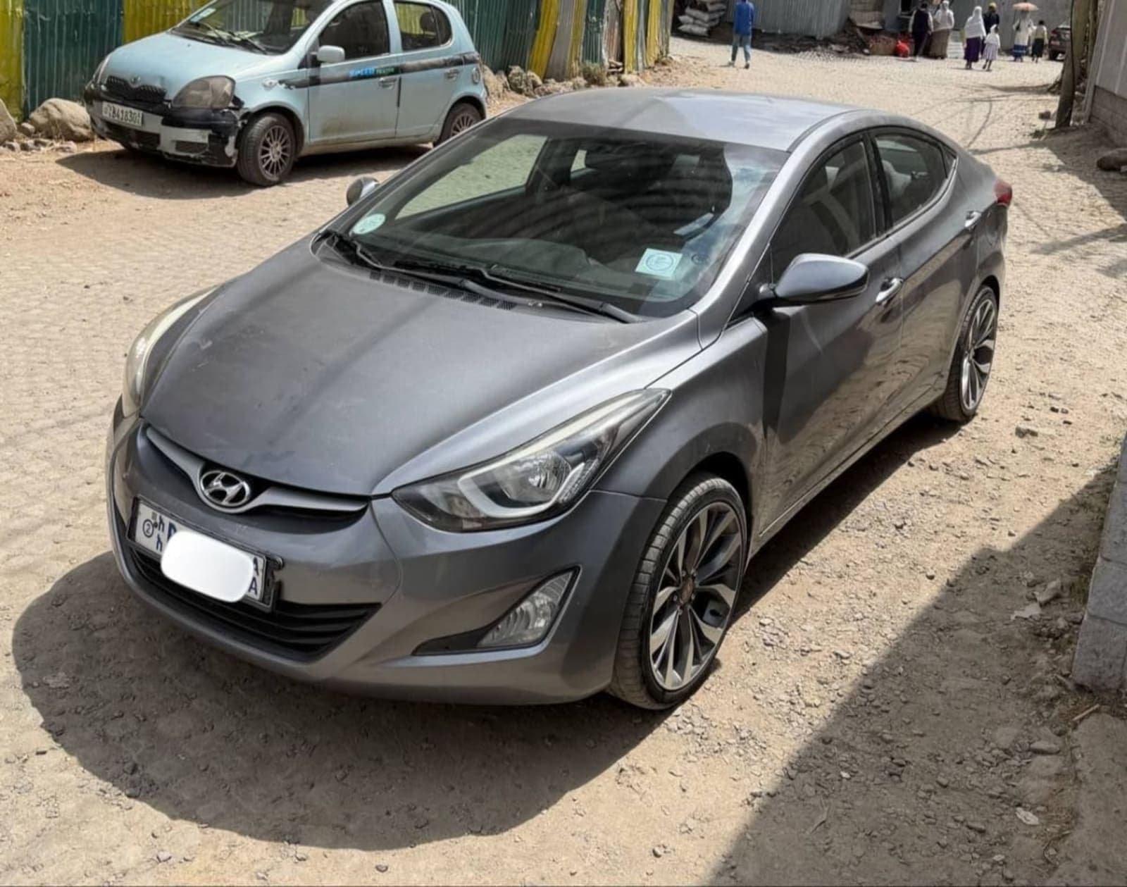 2015 Hyundai Elantra — photo 4