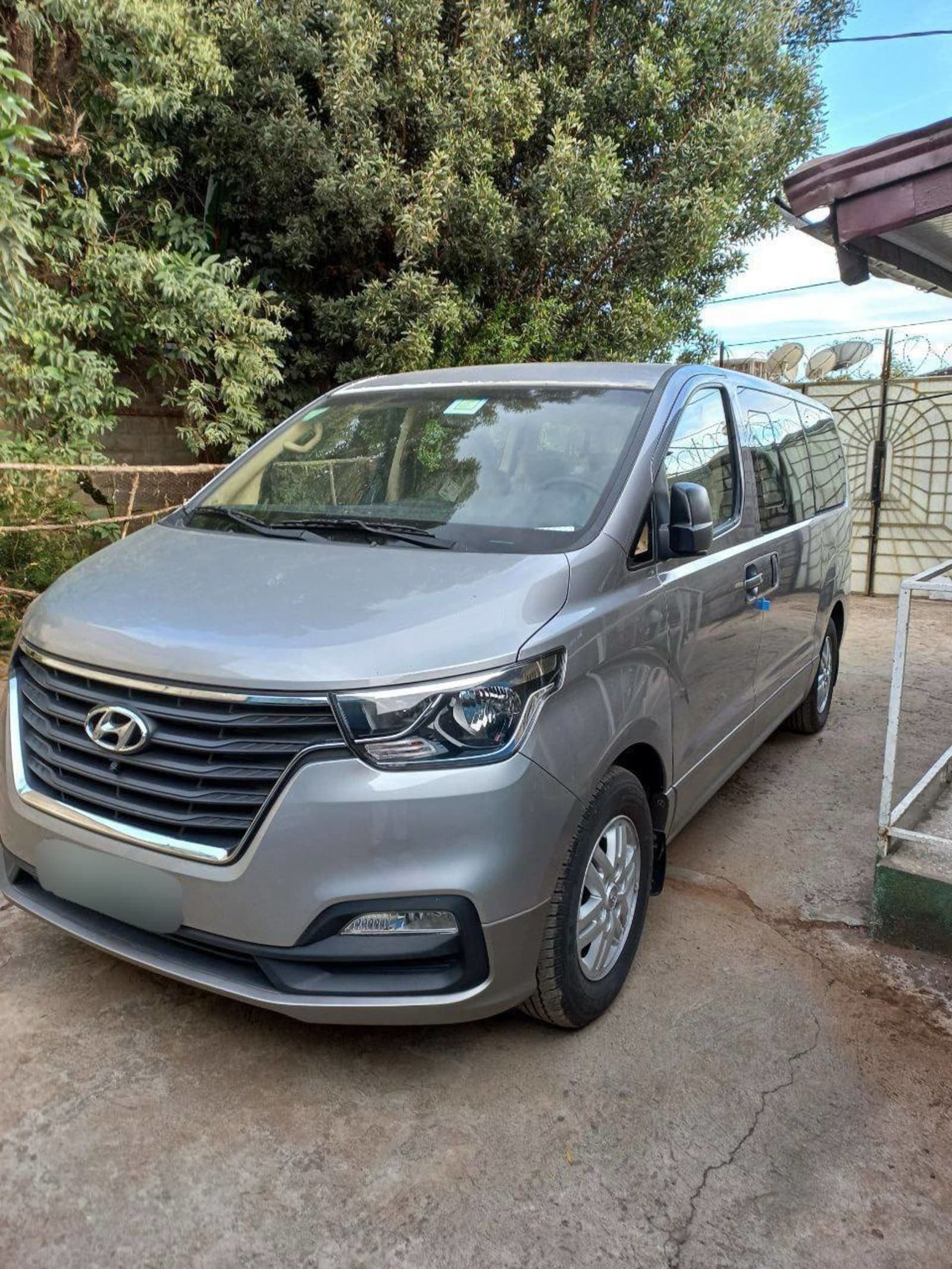 2021 Hyundai Grand Starex — photo 3