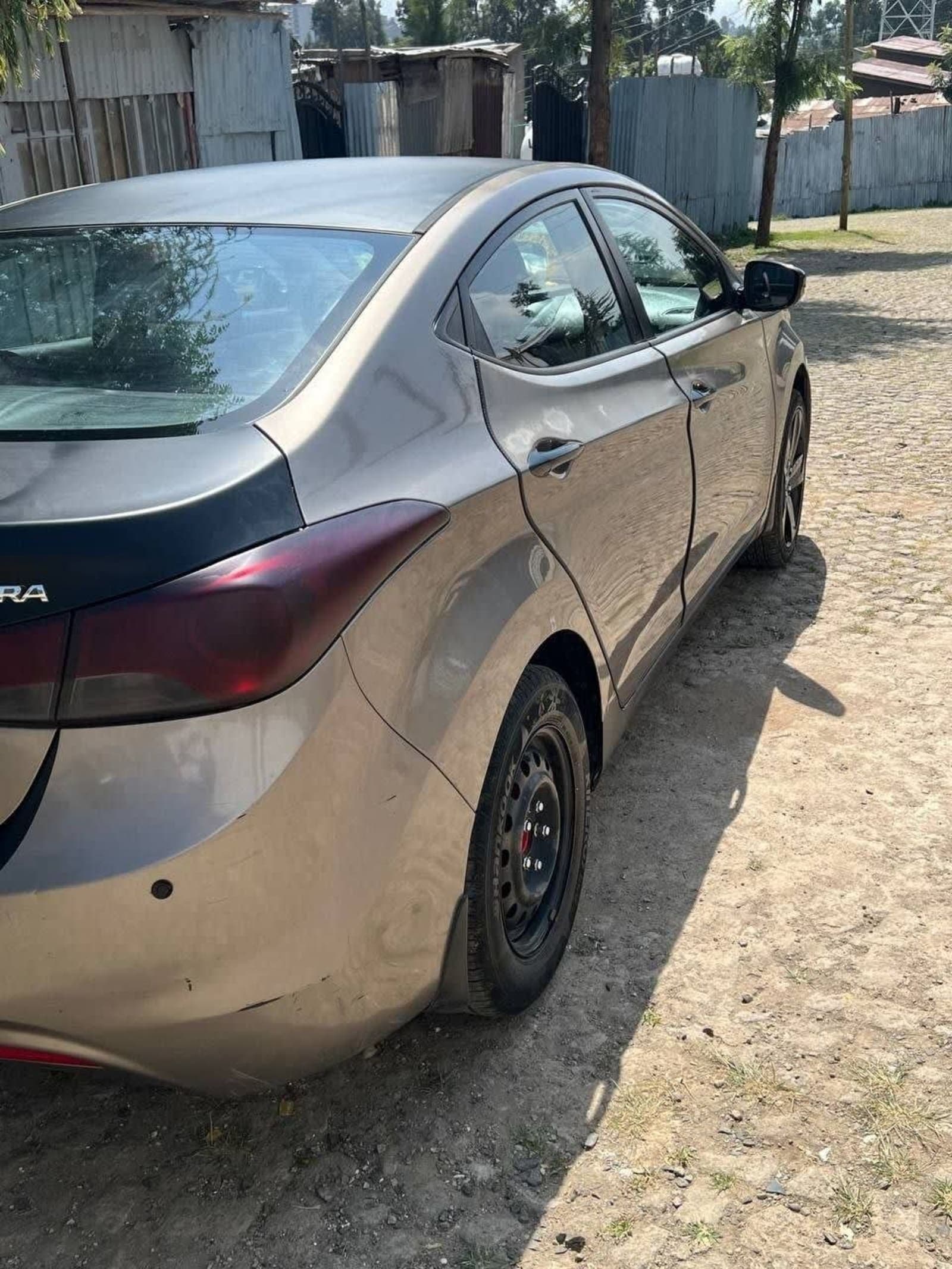 2012 Hyundai Elantra — photo 4