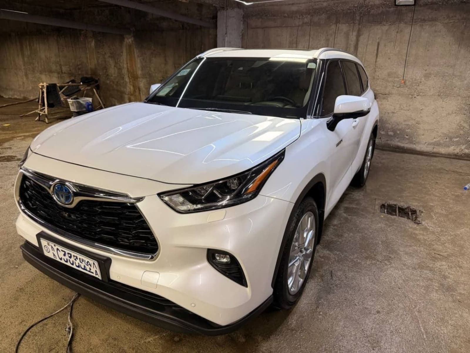 2023 Toyota Highlander Limited — photo 5