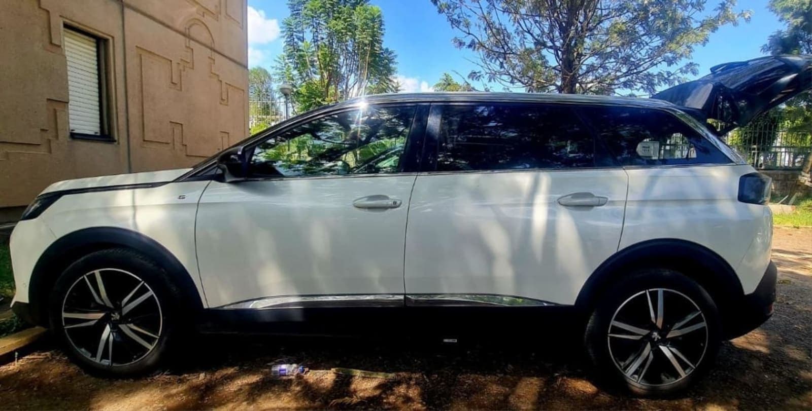 2021 Peugeot 5008 — photo 5