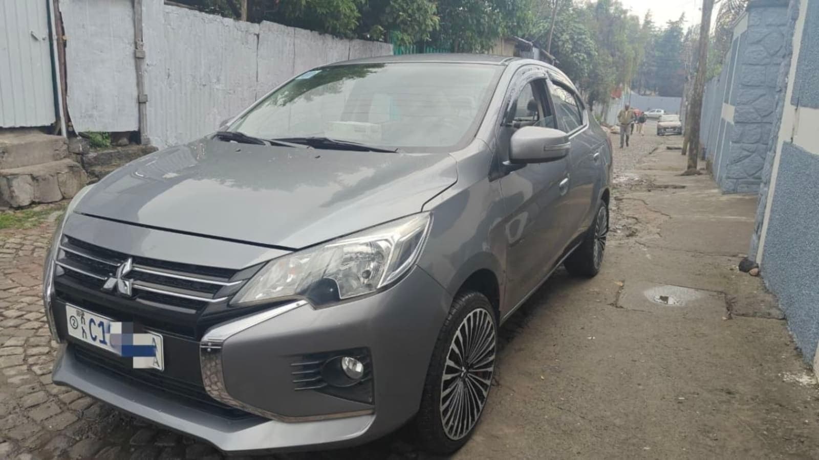 2022 Mitsubishi Attrage — photo 2