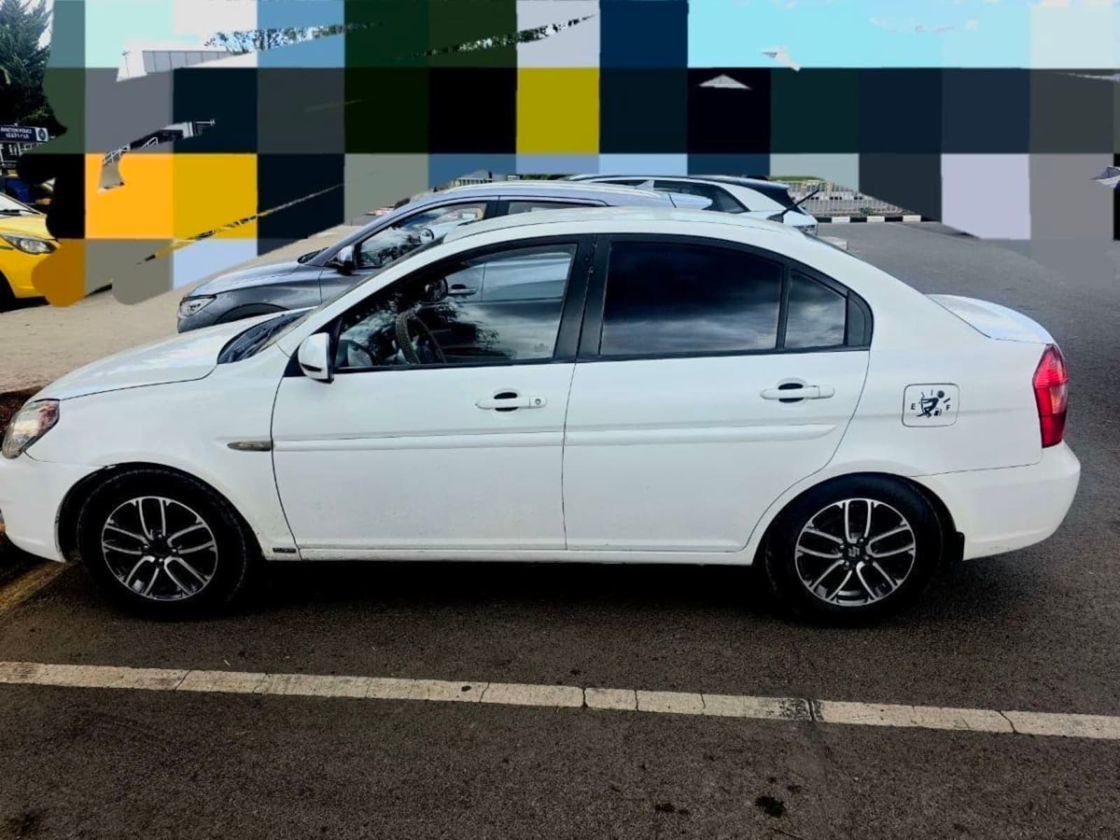 2010 Hyundai Accent โ photo 1