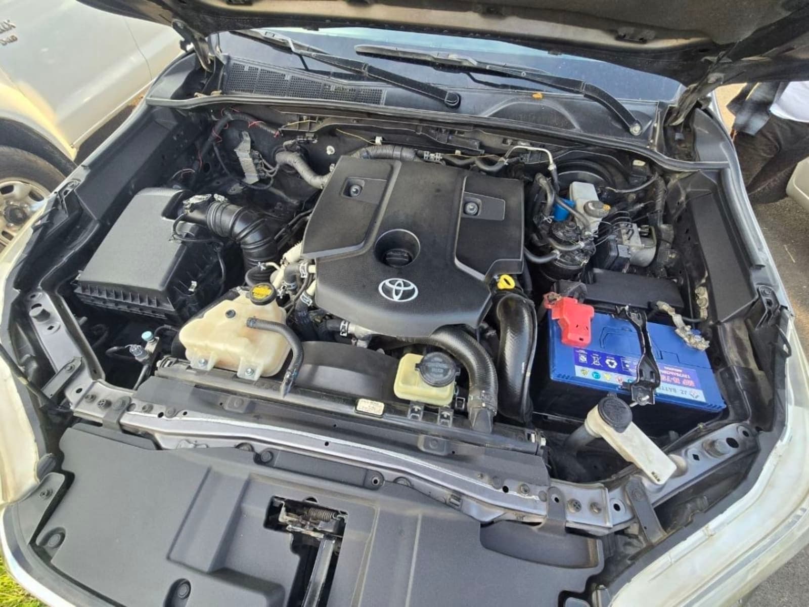 2016 Toyota Hilux Extra Cab — photo 4