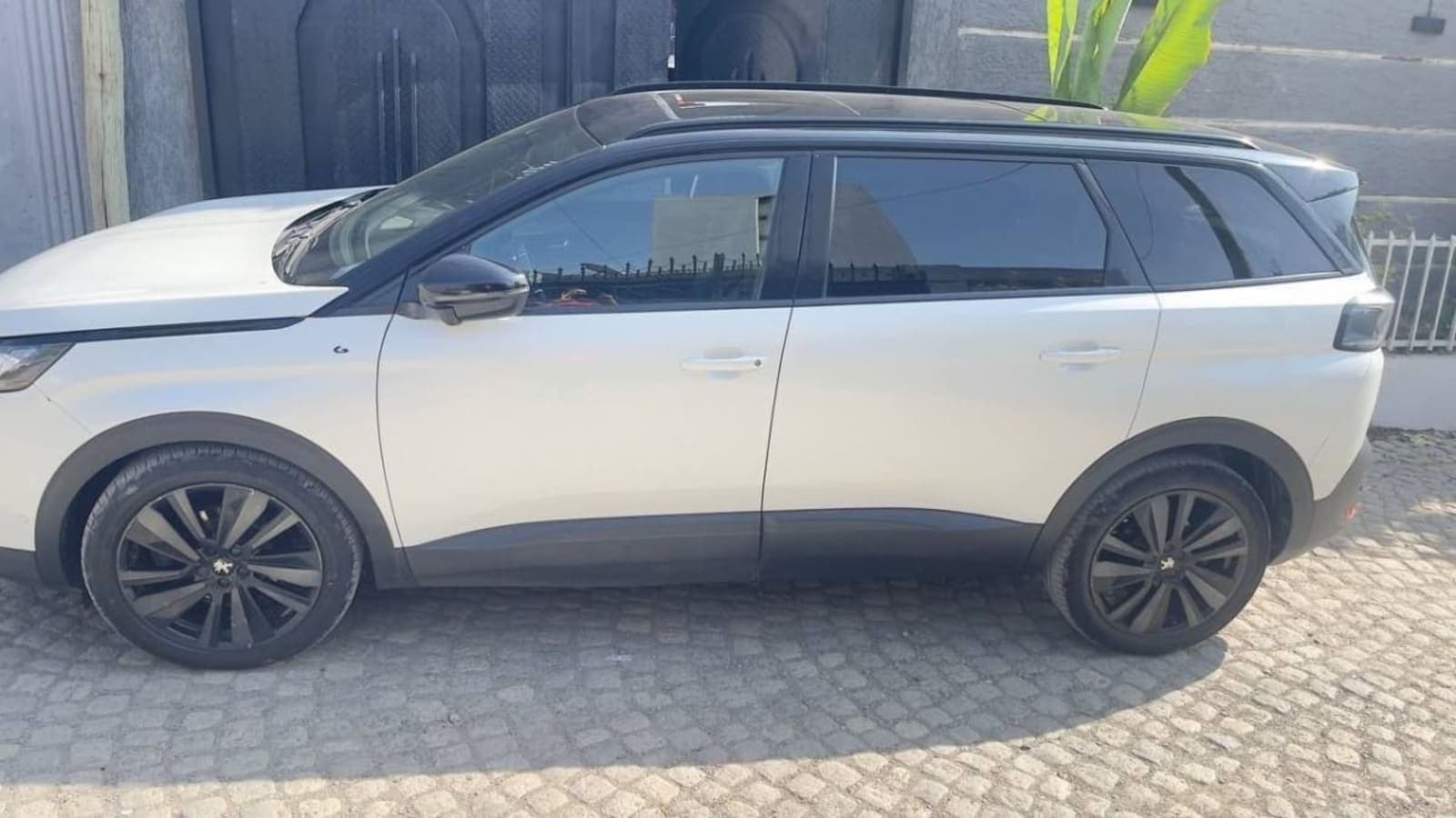 2022 Peugeot 5008 GT line — photo 6