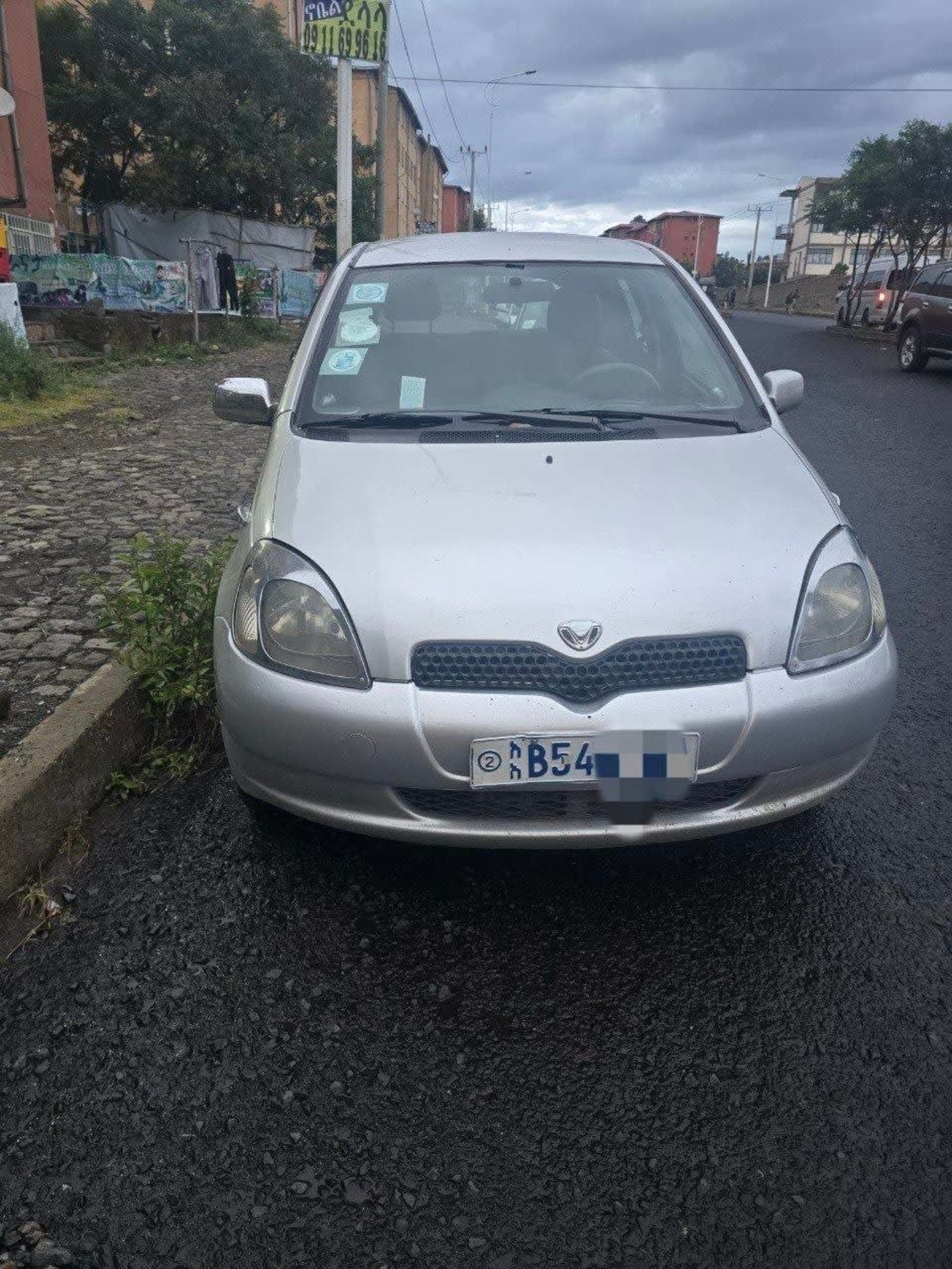 2001 Toyota Vitz