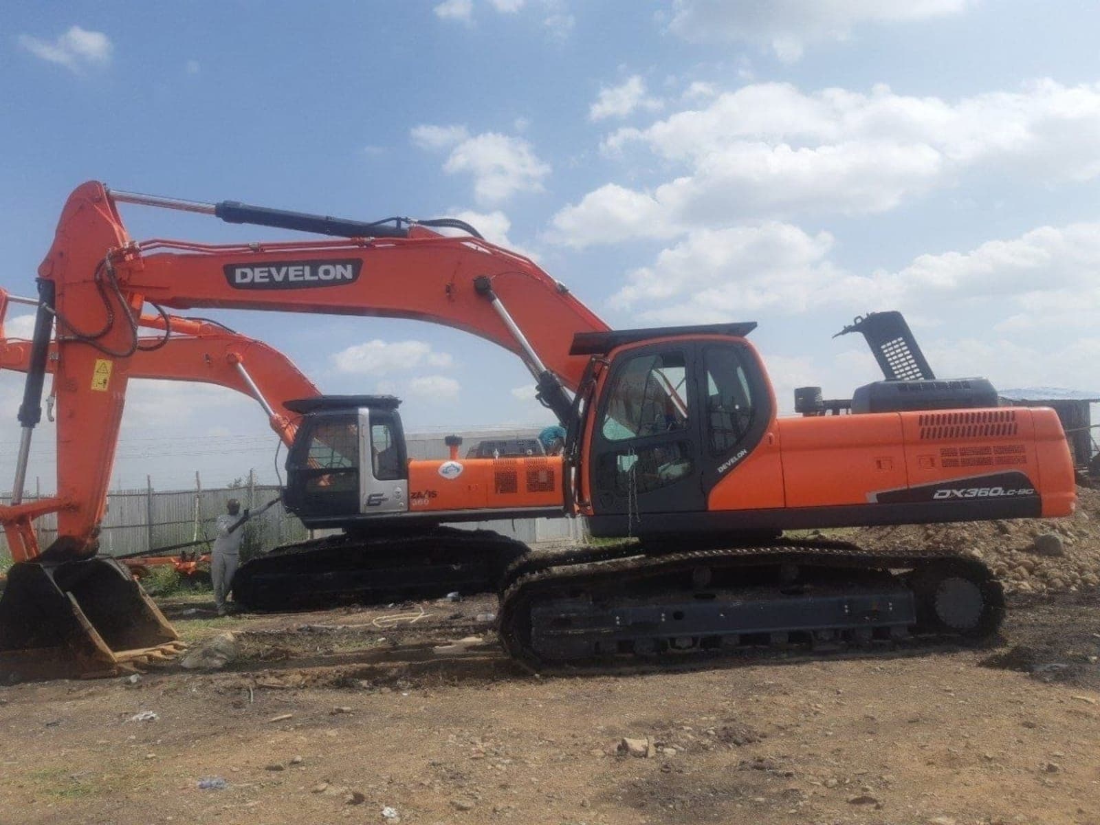 2020 DOOSAN 340 — photo 2