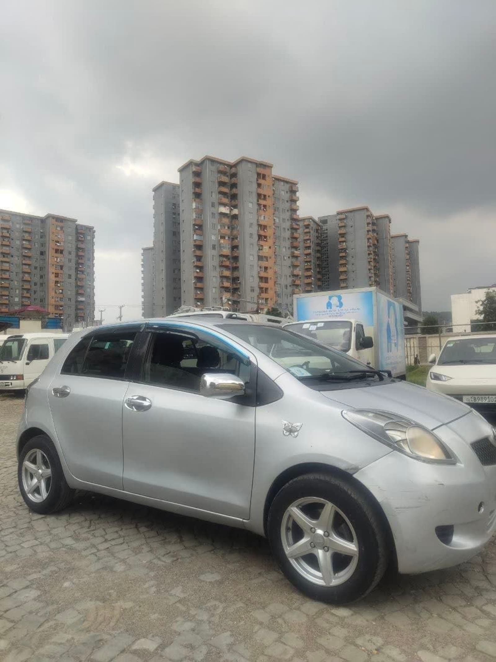 2005 Toyota Compact Yaris — photo 5