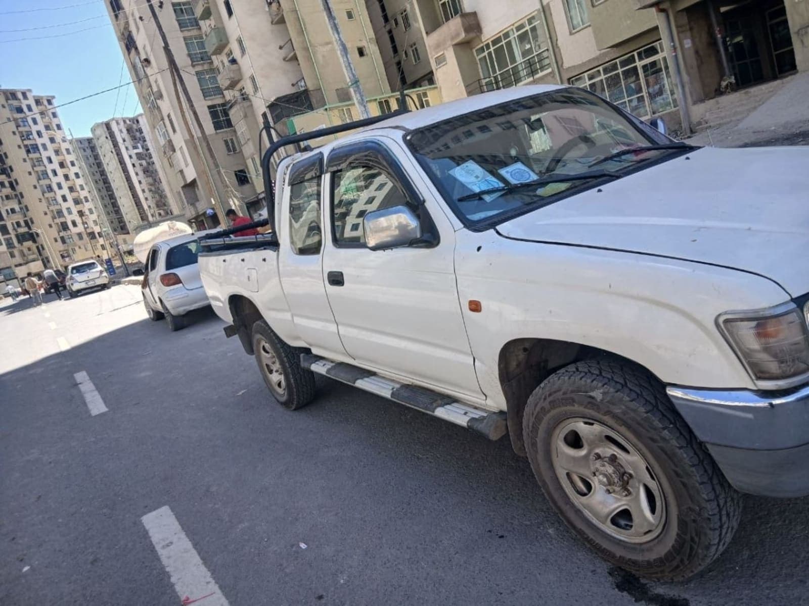 1998 Toyota Hilux — photo 3