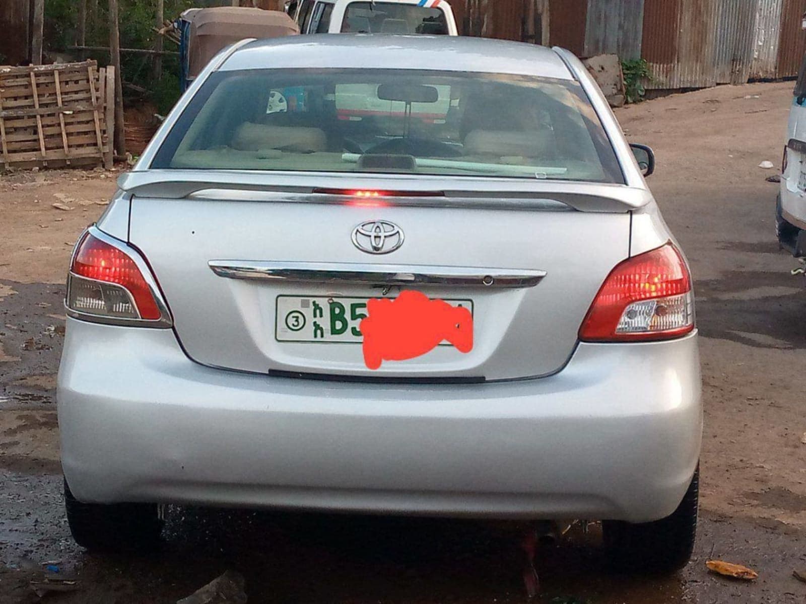 2007 Toyota Yaris Belta — photo 4