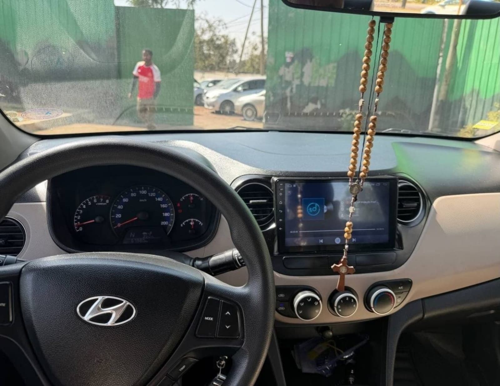 2020 Hyundai Grand i10 — photo 3