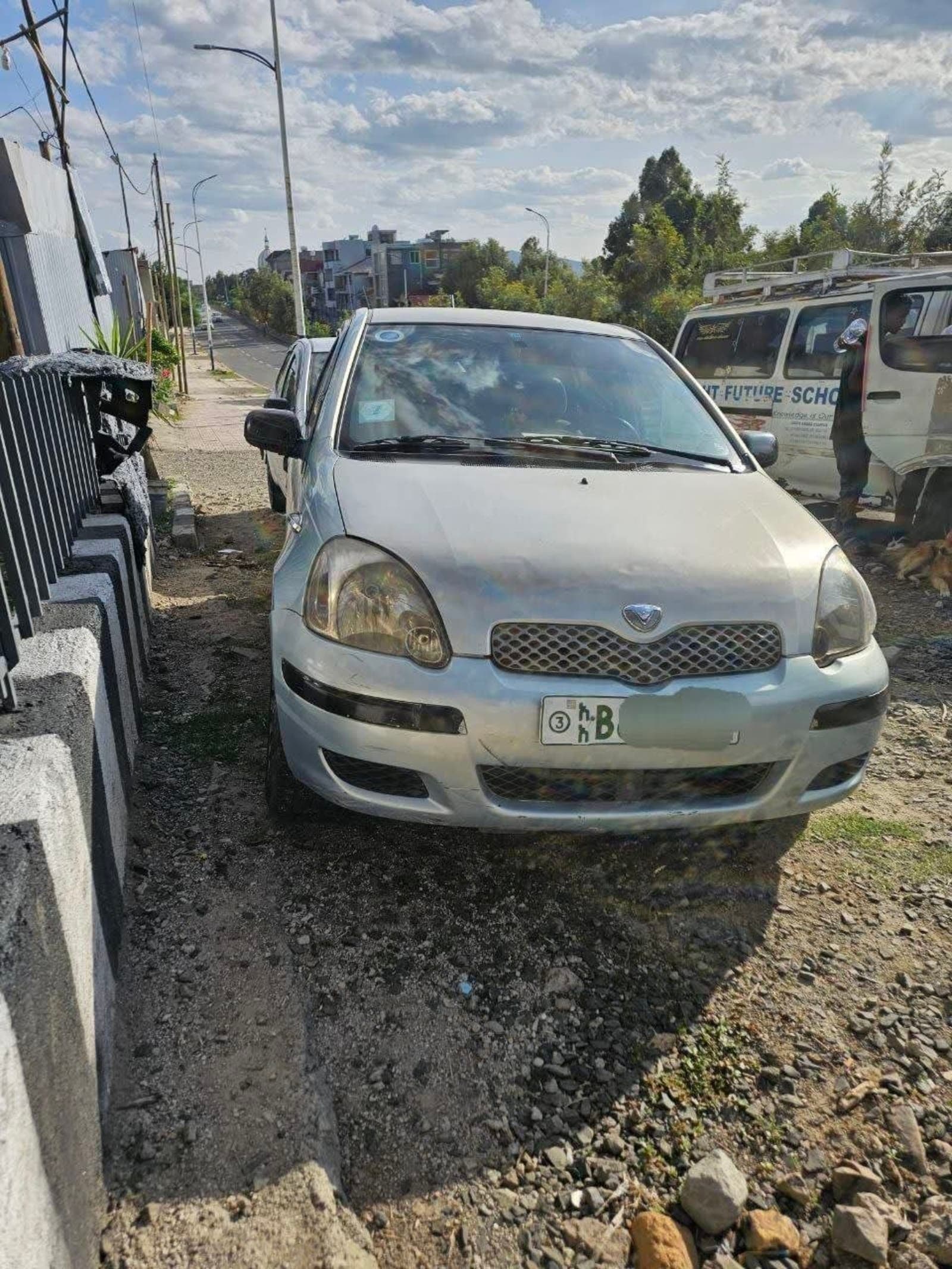 2004 Toyota Vitz