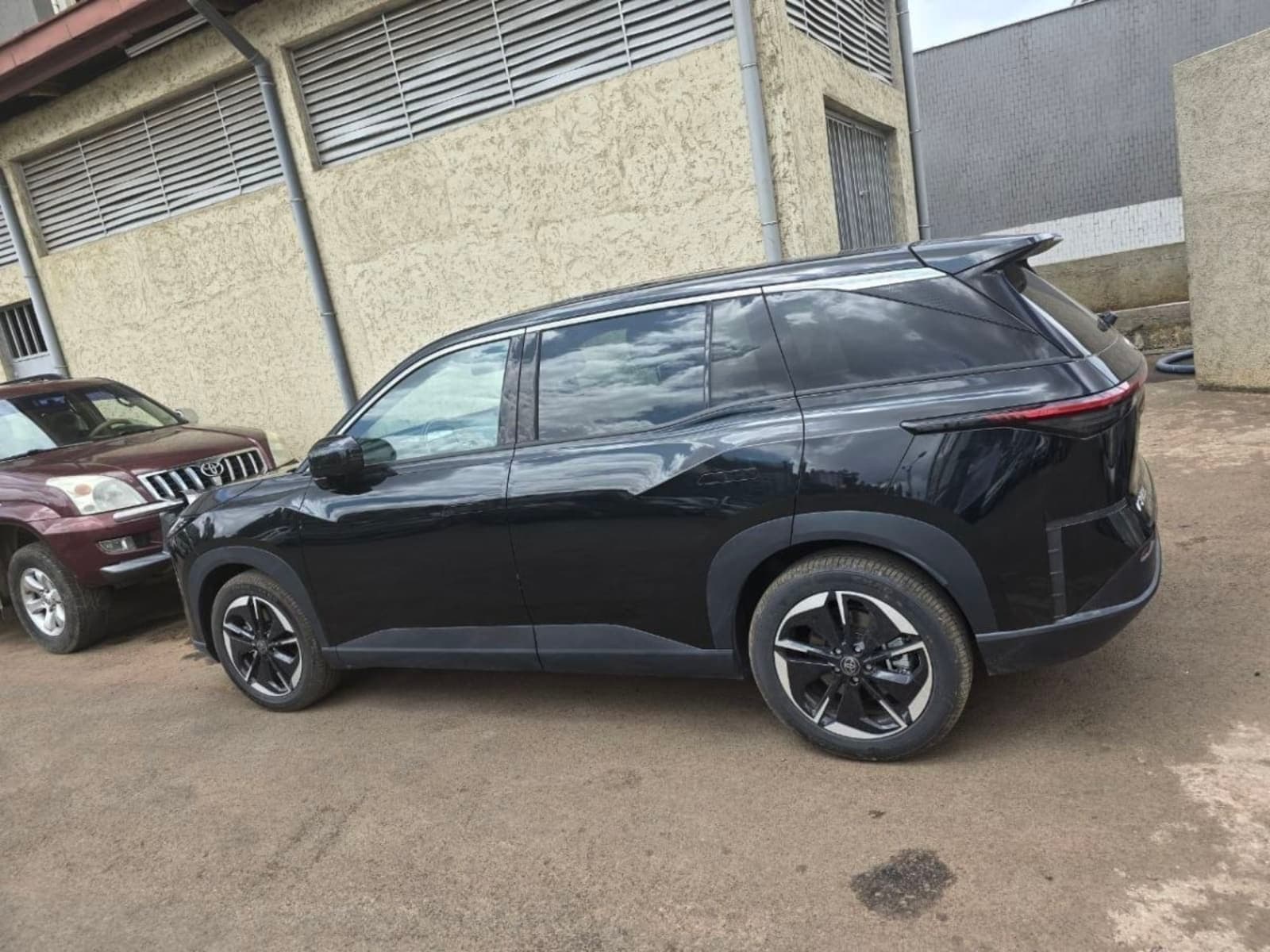 2025 Toyota Bz3x Short Range — photo 8