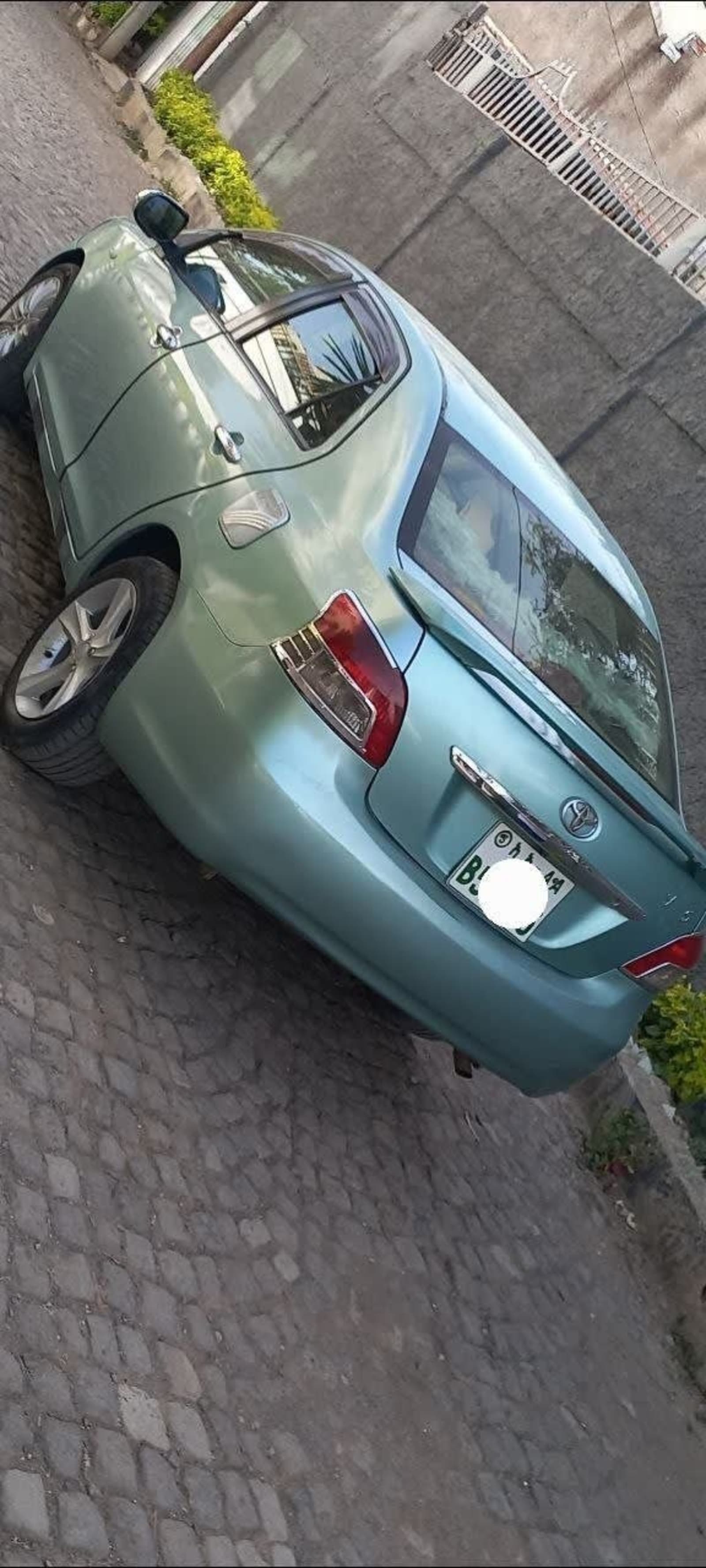 2008 Toyota Belta — photo 4